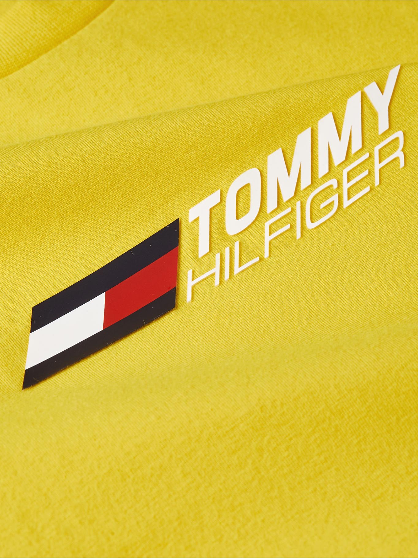 camiseta-tommy-hilfiger-mangas-cortas-lisa-p-caba-1