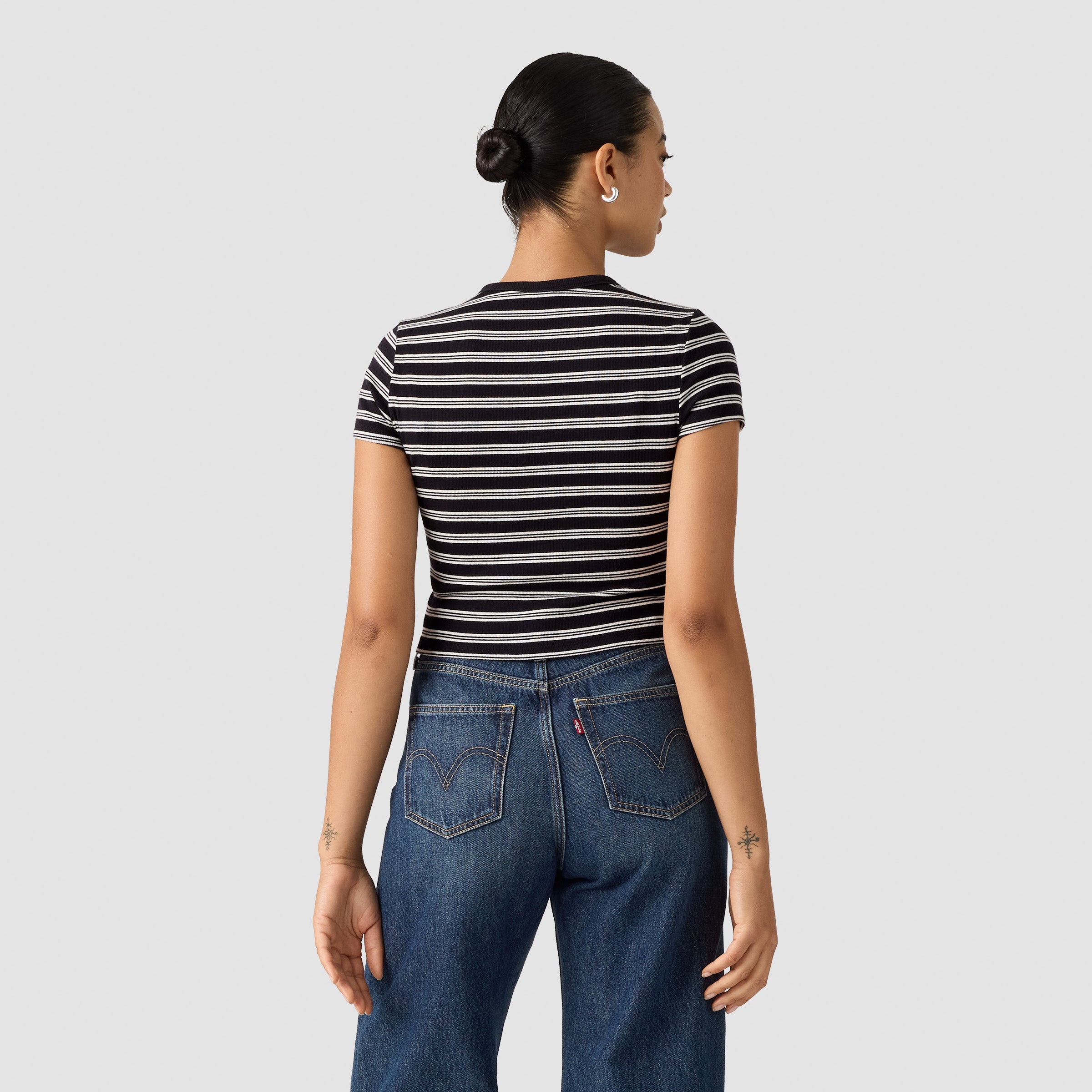 Camiseta Levis Mangas Cortas Rayas para Damas – vista 2