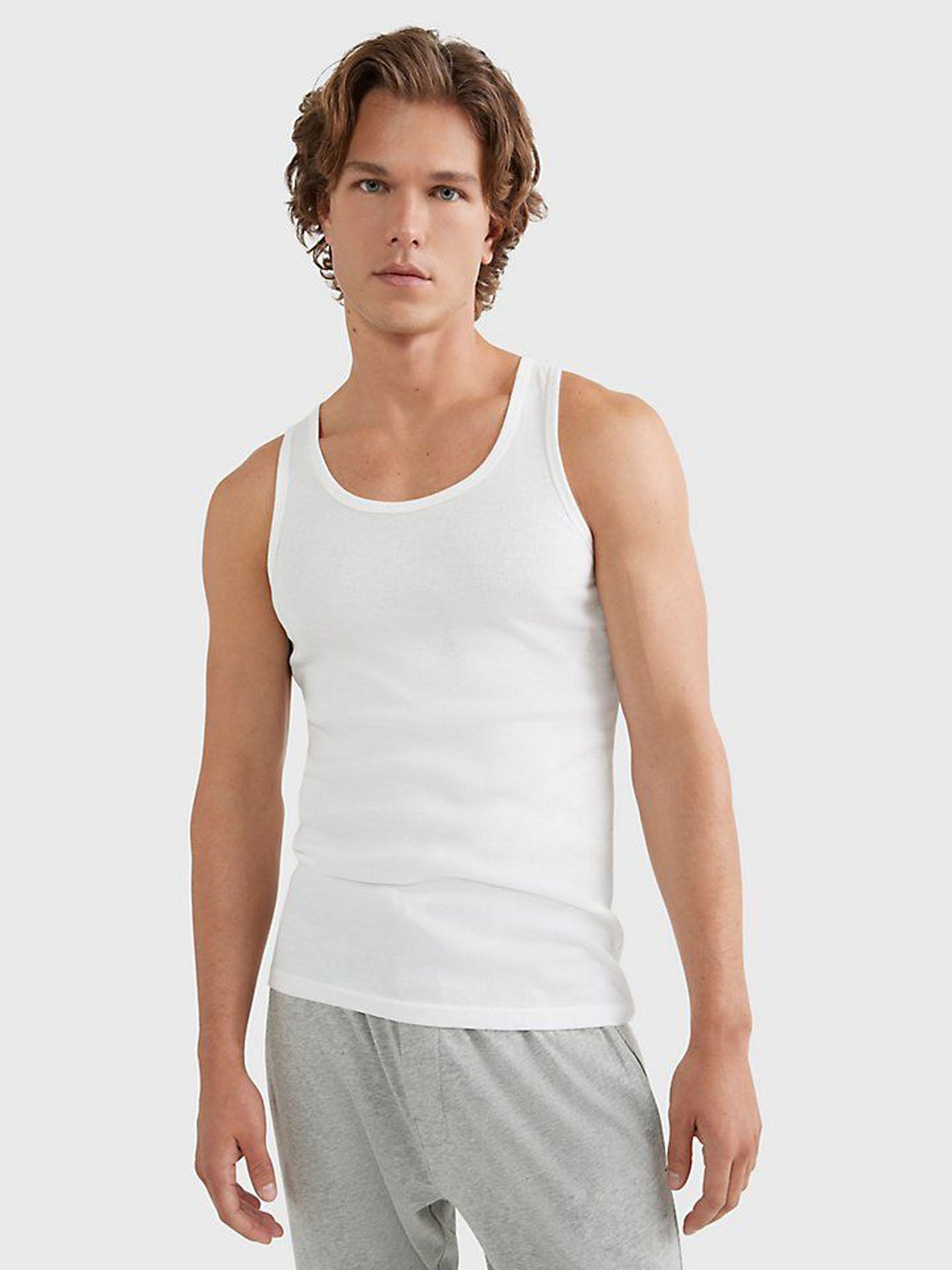 Camisilla Tommy Hilfiger 3 Piezas Para Caballeros by Tommy Hilfiger