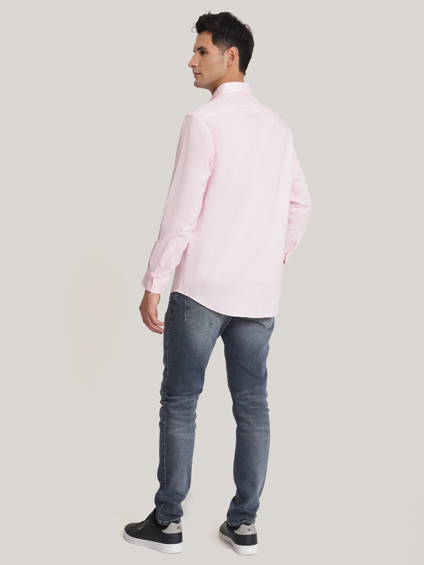 Camisa Tommy Hilfiger Mangas Largas Lisa P/ Caballeros by Tommy Hilfiger