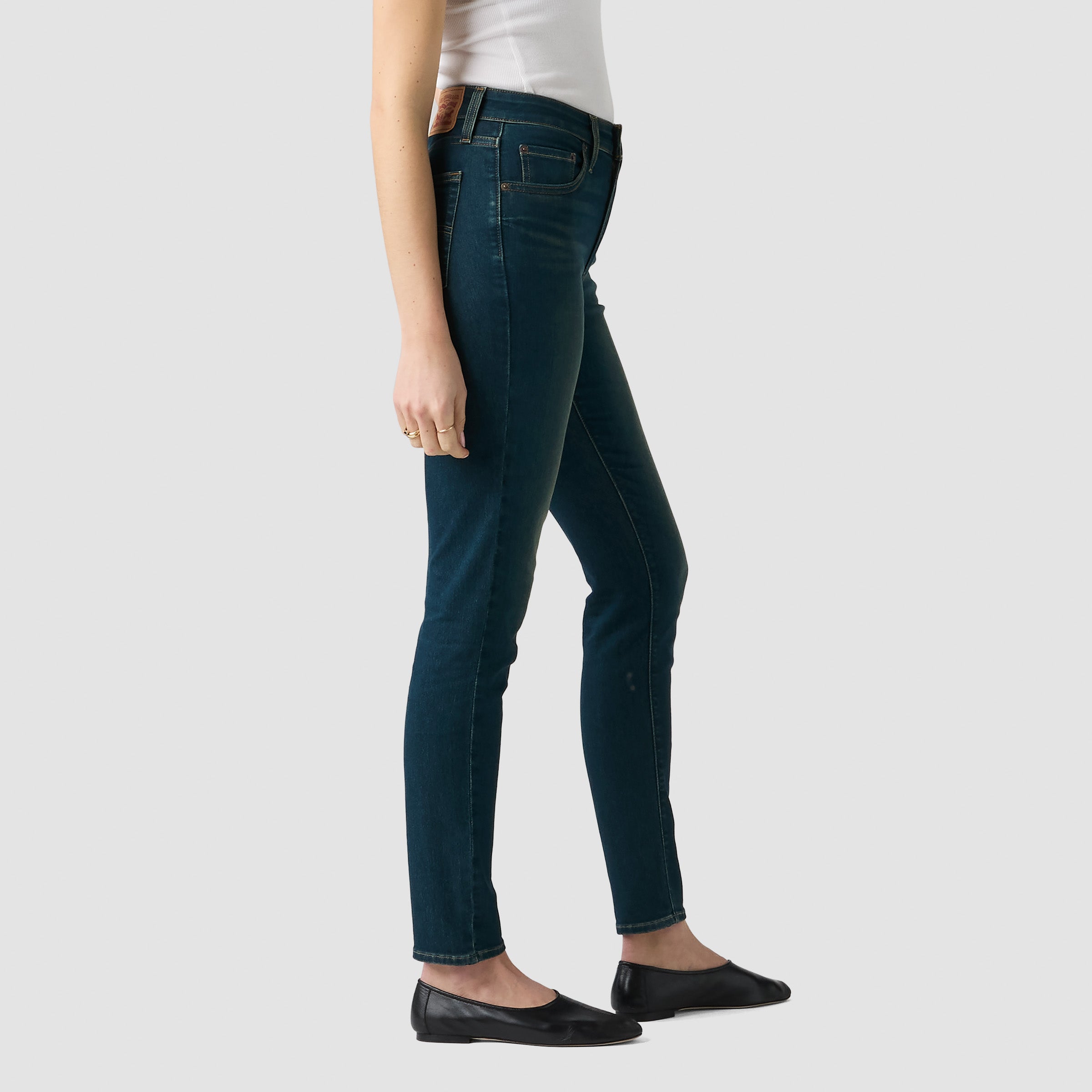 Pantalones Jeans Levis 721 High Rise para Damas – vista 3
