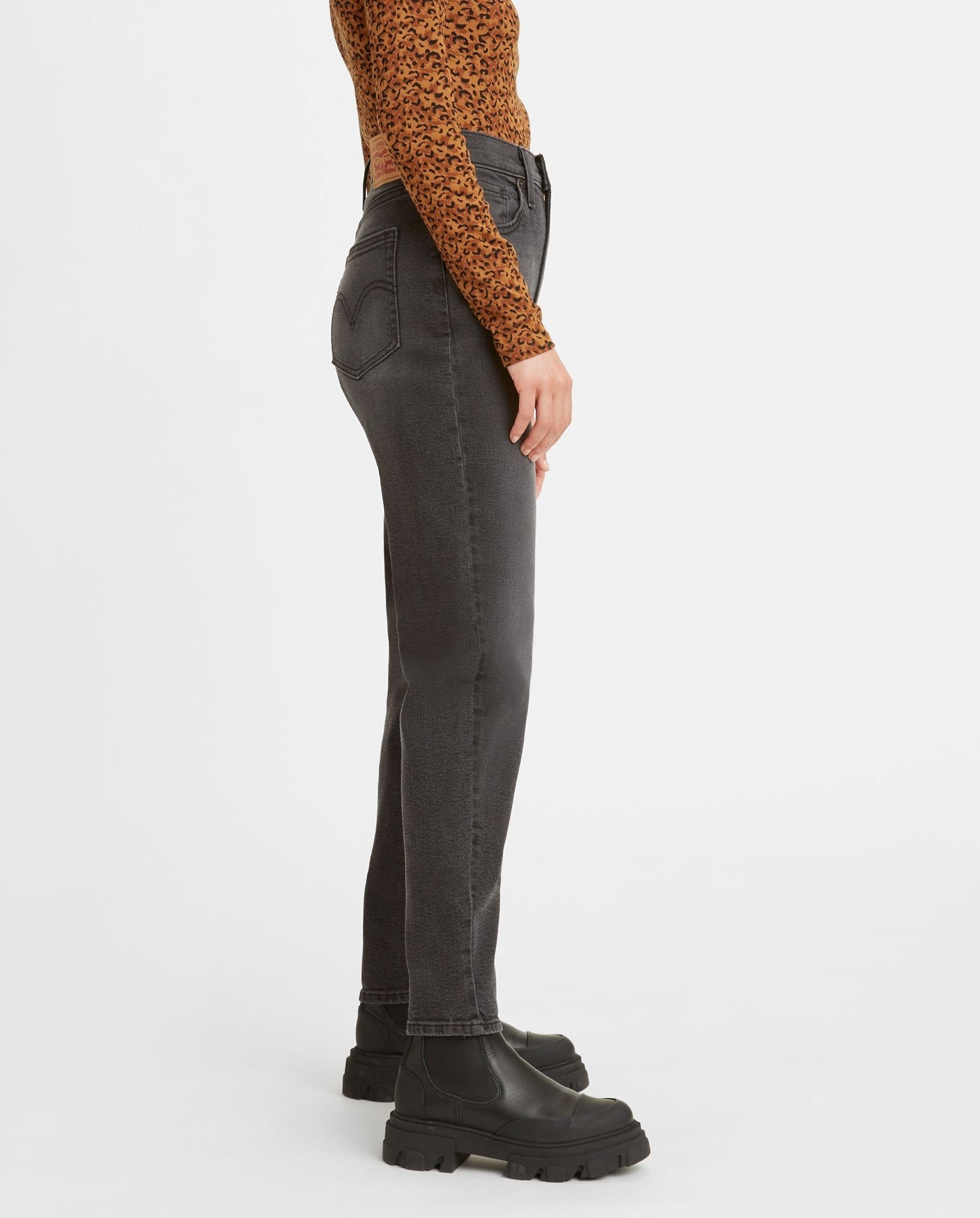 pantalones-jeans-levis-strauss-mom-jeans-p-damas