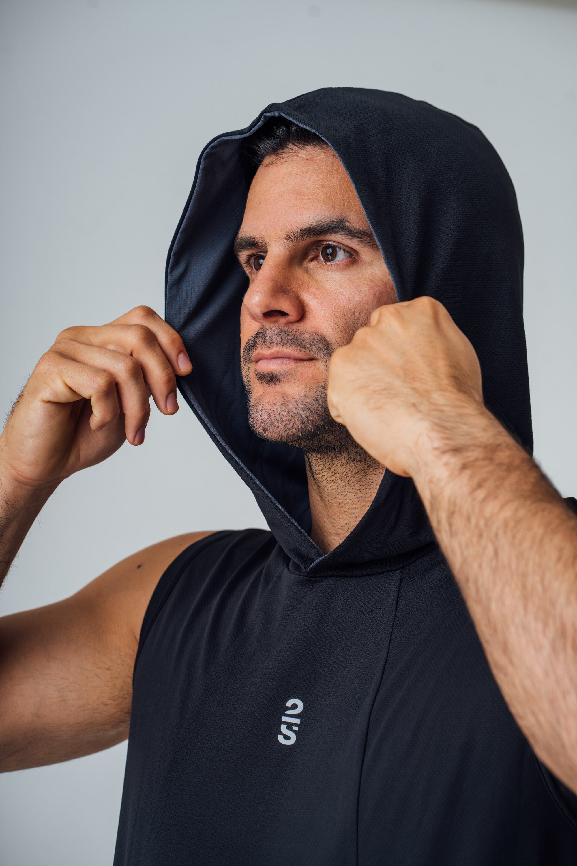 Camiseta 2s Style & Sport Deportiva con Capucha para Caballeros
