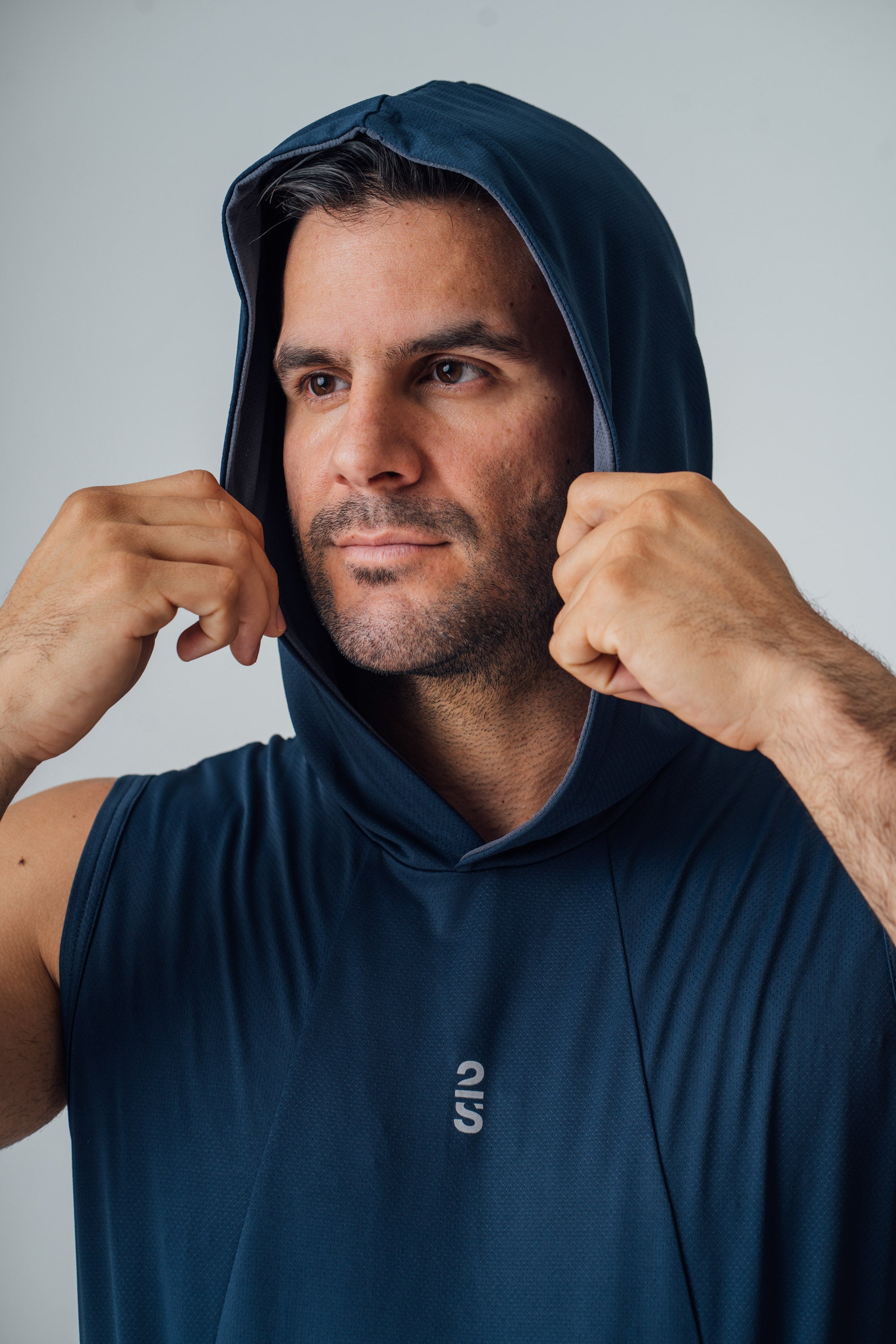 Camiseta 2s Style & Sport Deportiva con Capucha para Caballeros