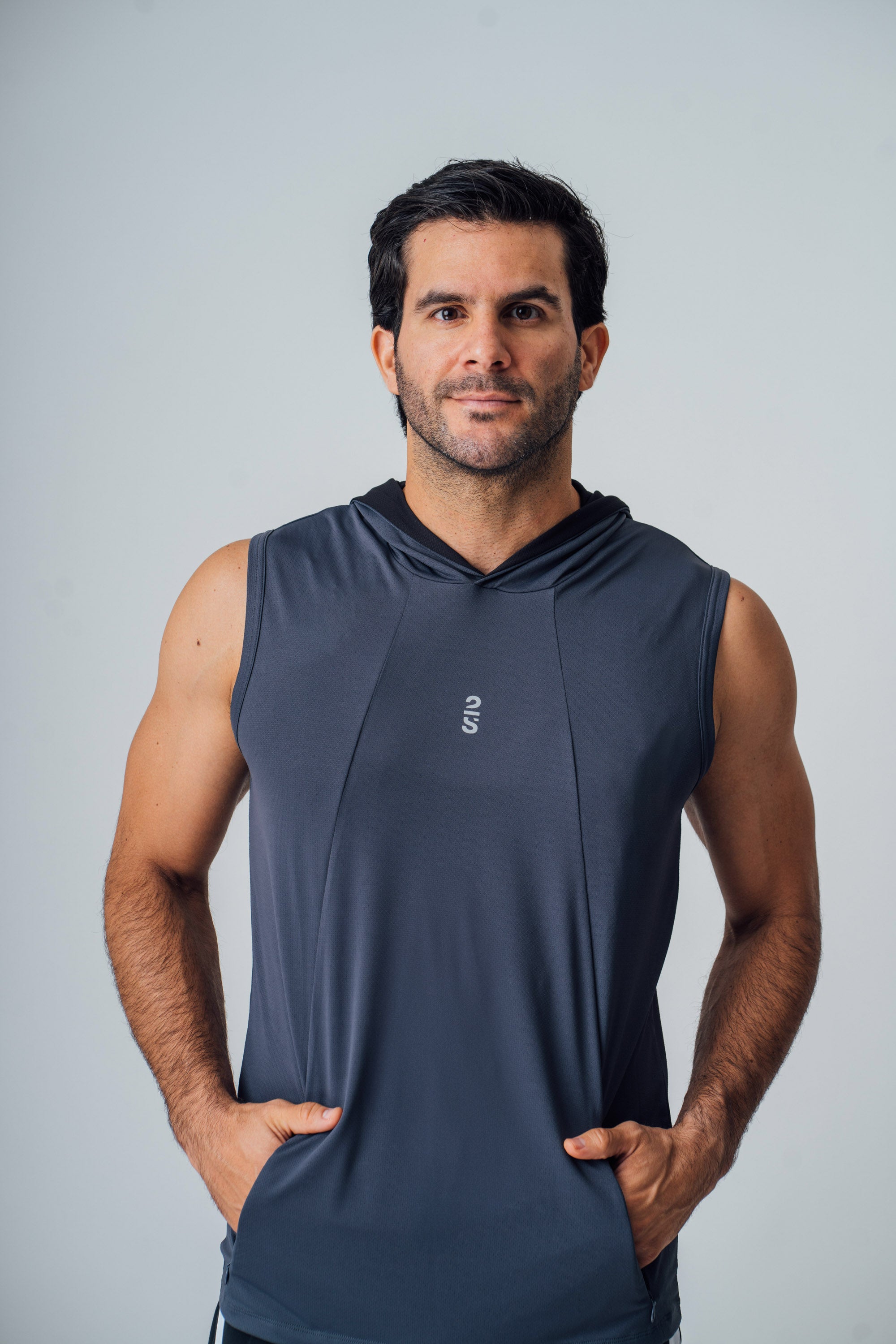 Camiseta 2s Style & Sport Deportiva con Capucha para Caballeros