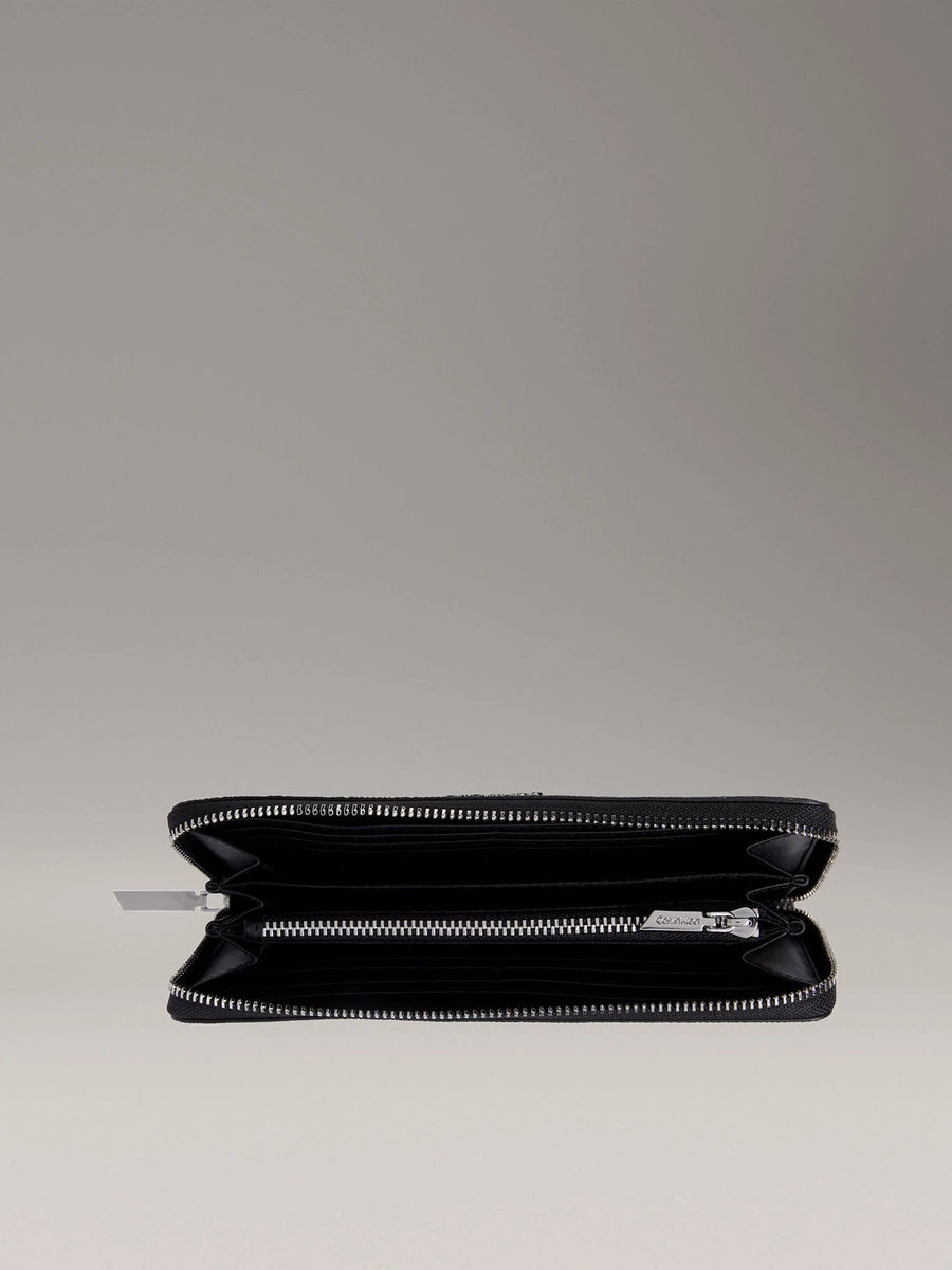Monedero Calvin Klein Para Damas by Calvin Klein