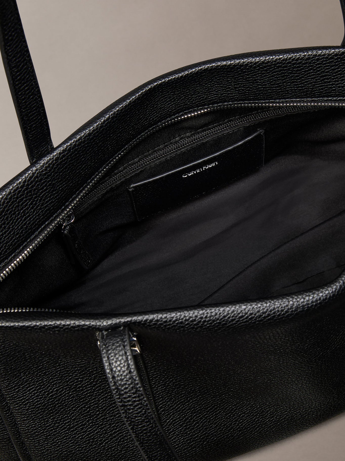 Cartera Calvin Klein para Damas