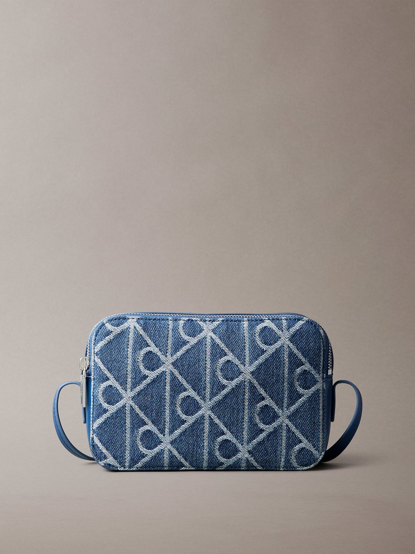 Cartera Calvin Klein Denim Camera Bag para Damas