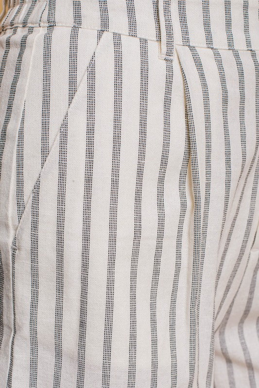 Pantalón Corto Love Tree Rayas Para Damas by Love Tree