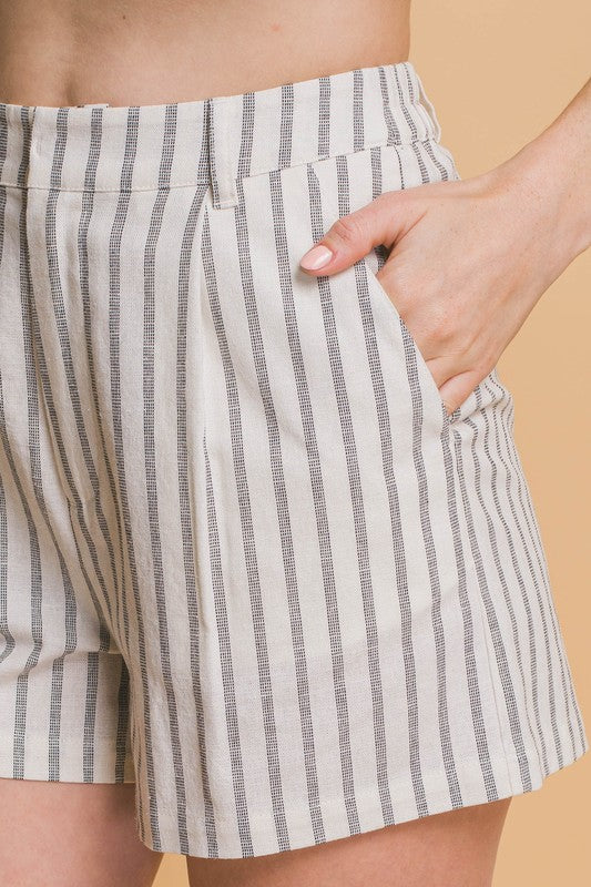 Pantalón Corto Love Tree Rayas Para Damas by Love Tree