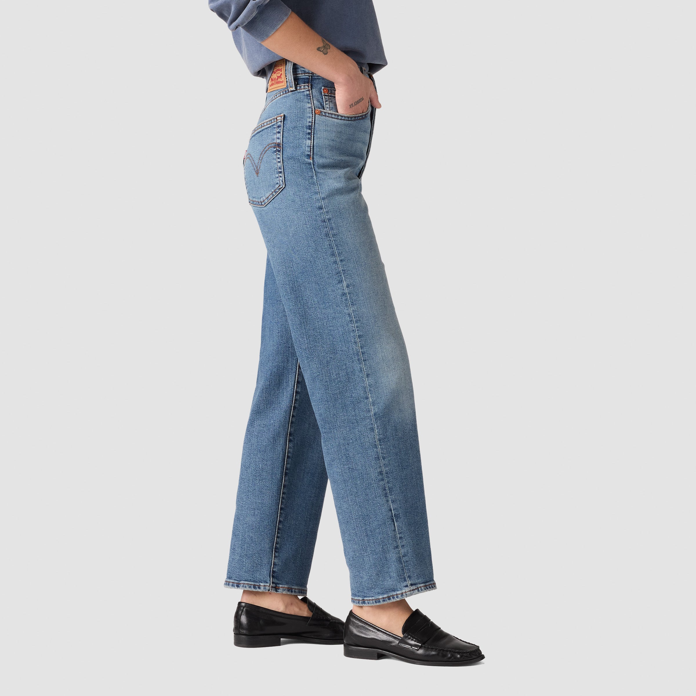 Pantalones Jeans Levis Ribcage Straight Ankle para Damas – vista 2