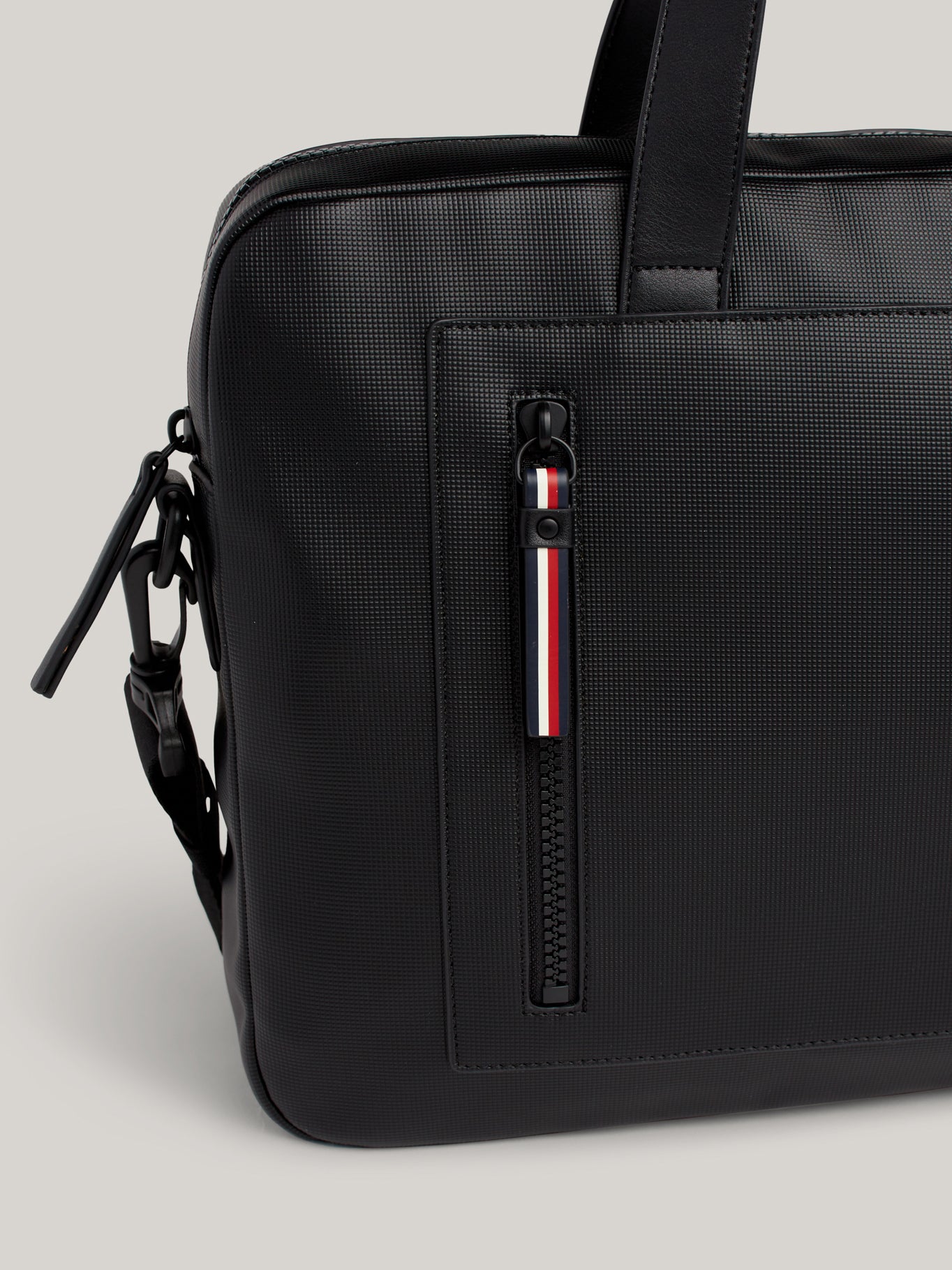 Bolso Tommy Hilfiger Para Caballeros by Tommy Hilfiger