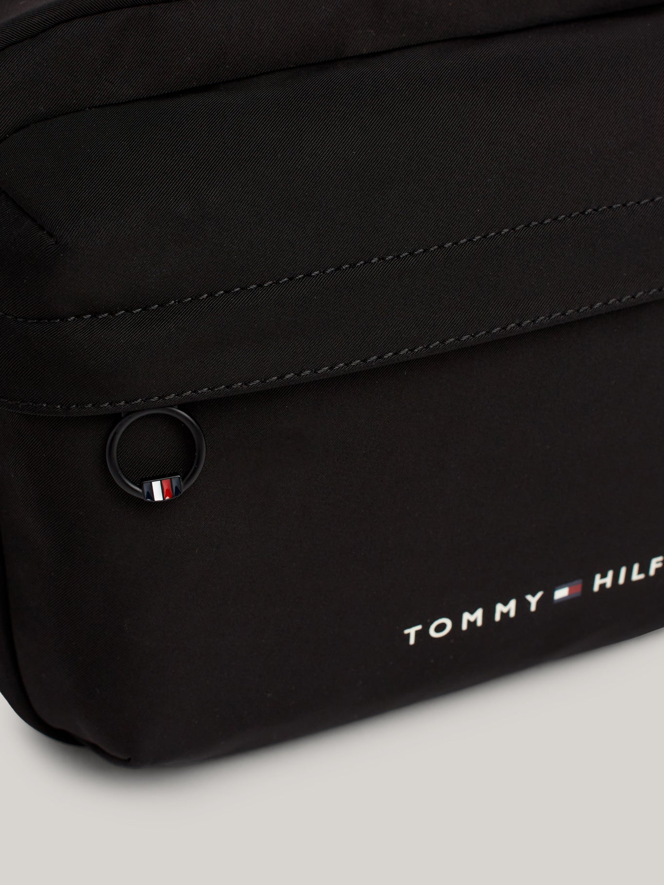 Bolso Tommy Hilfiger P/ Caballeros by Tommy Hilfiger