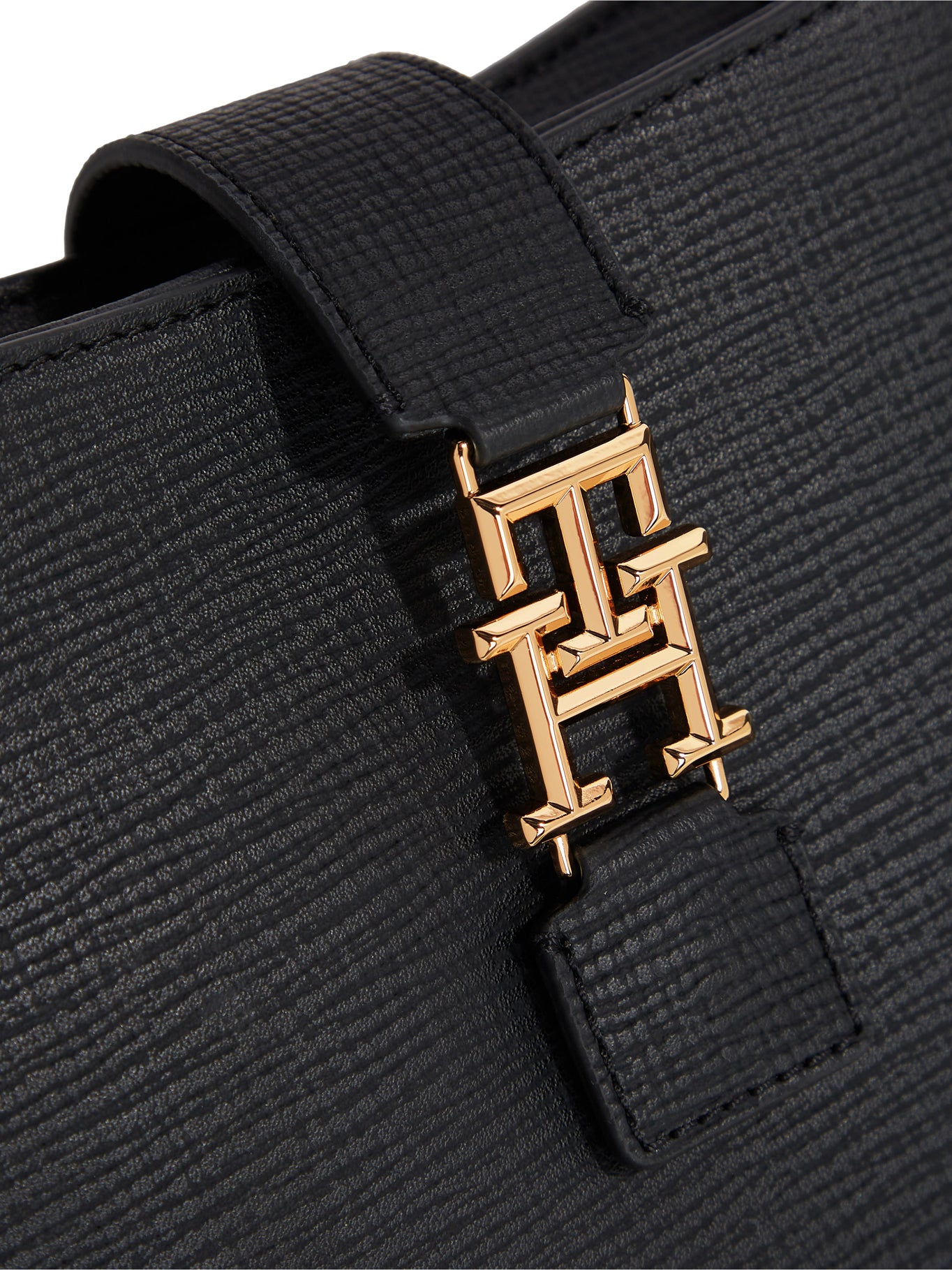 Cartera Tommy Hilfiger Para Damas by Tommy Hilfiger