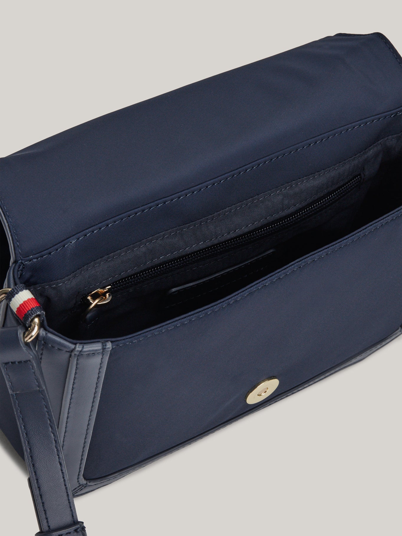 Cartera Tommy Hilfiger P/ Damas by Tommy Hilfiger