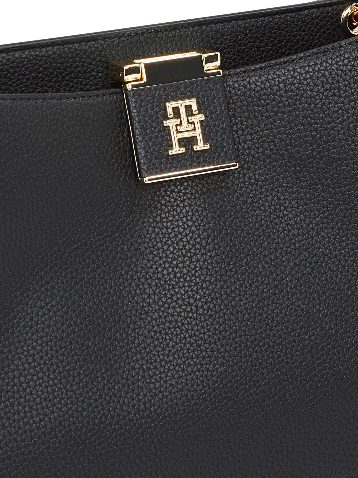 Cartera Tommy Hilfiger Para Damas by Tommy Hilfiger
