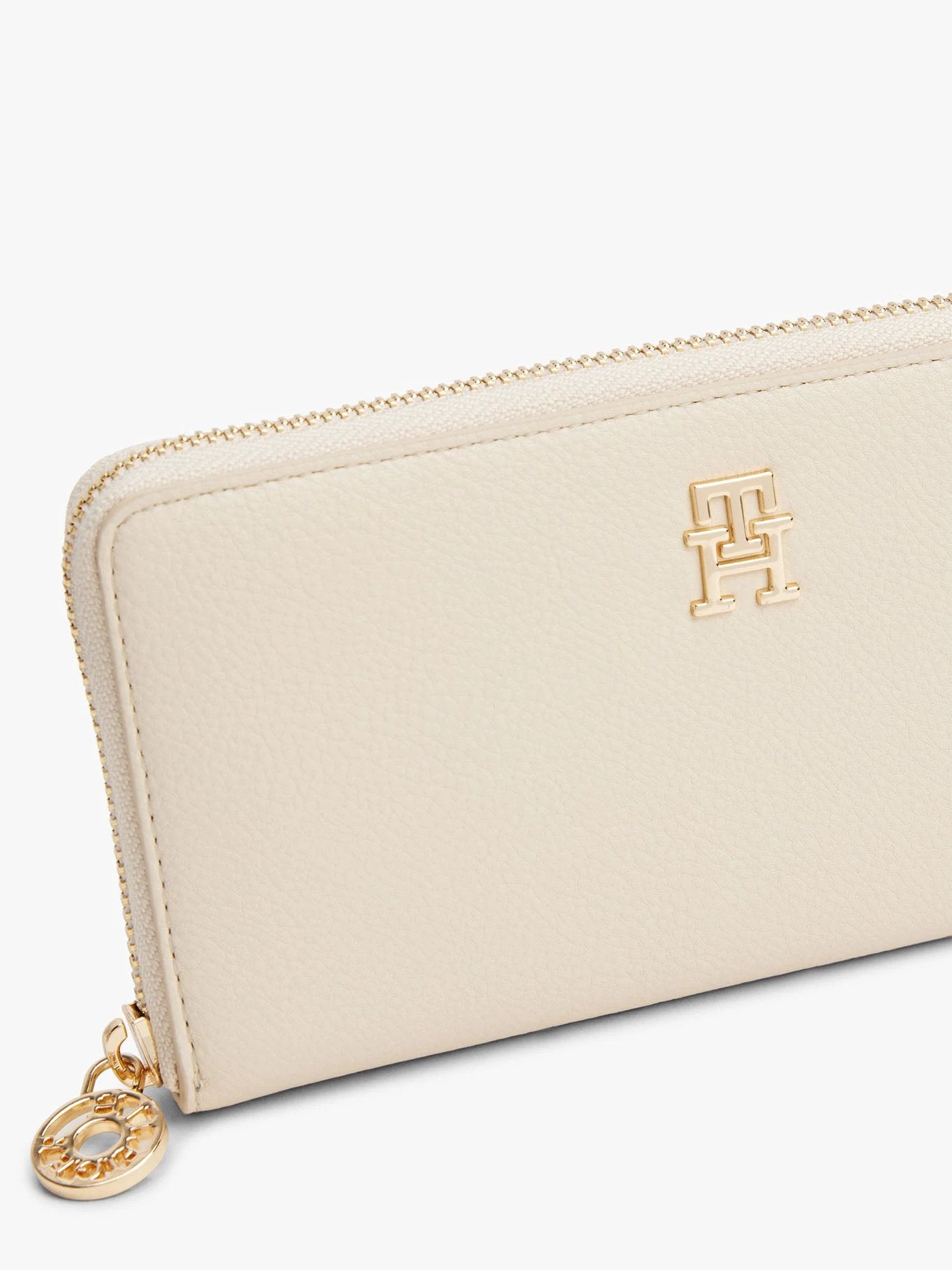 Monedero Tommy Hilfiger Para Damas by Tommy Hilfiger