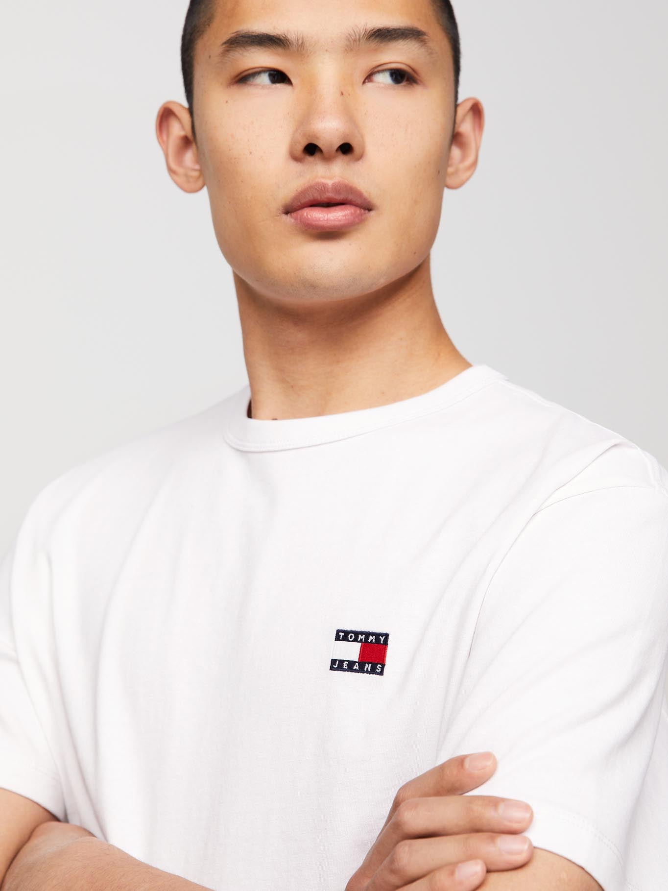 Camiseta Tommy Jeans Mangas Cortas Lisa P/ Caballeros by Tommy Jeans