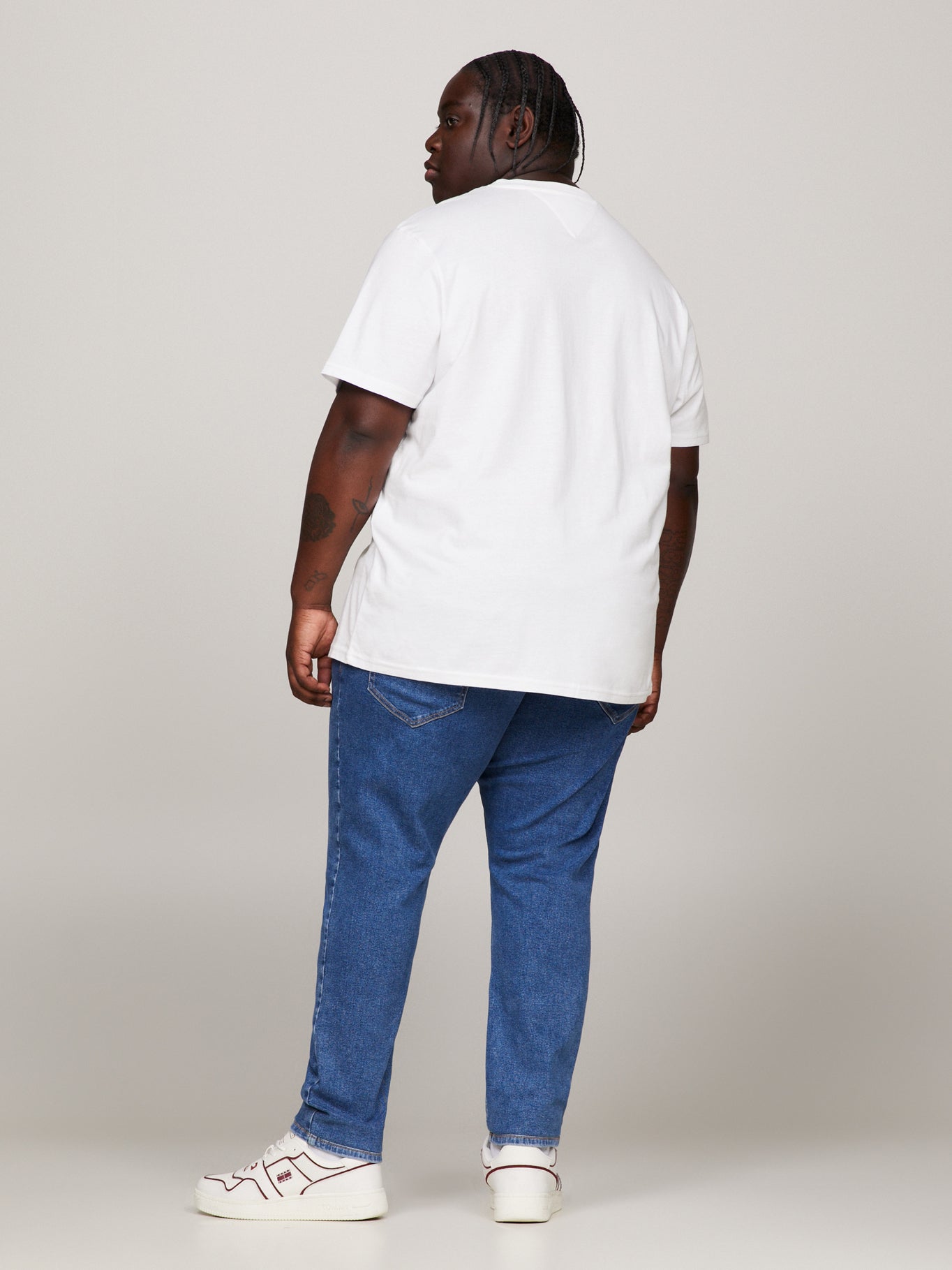 Camiseta Tommy Jeans Mangas Cortas Lisa P/ Caballeros by Tommy Jeans