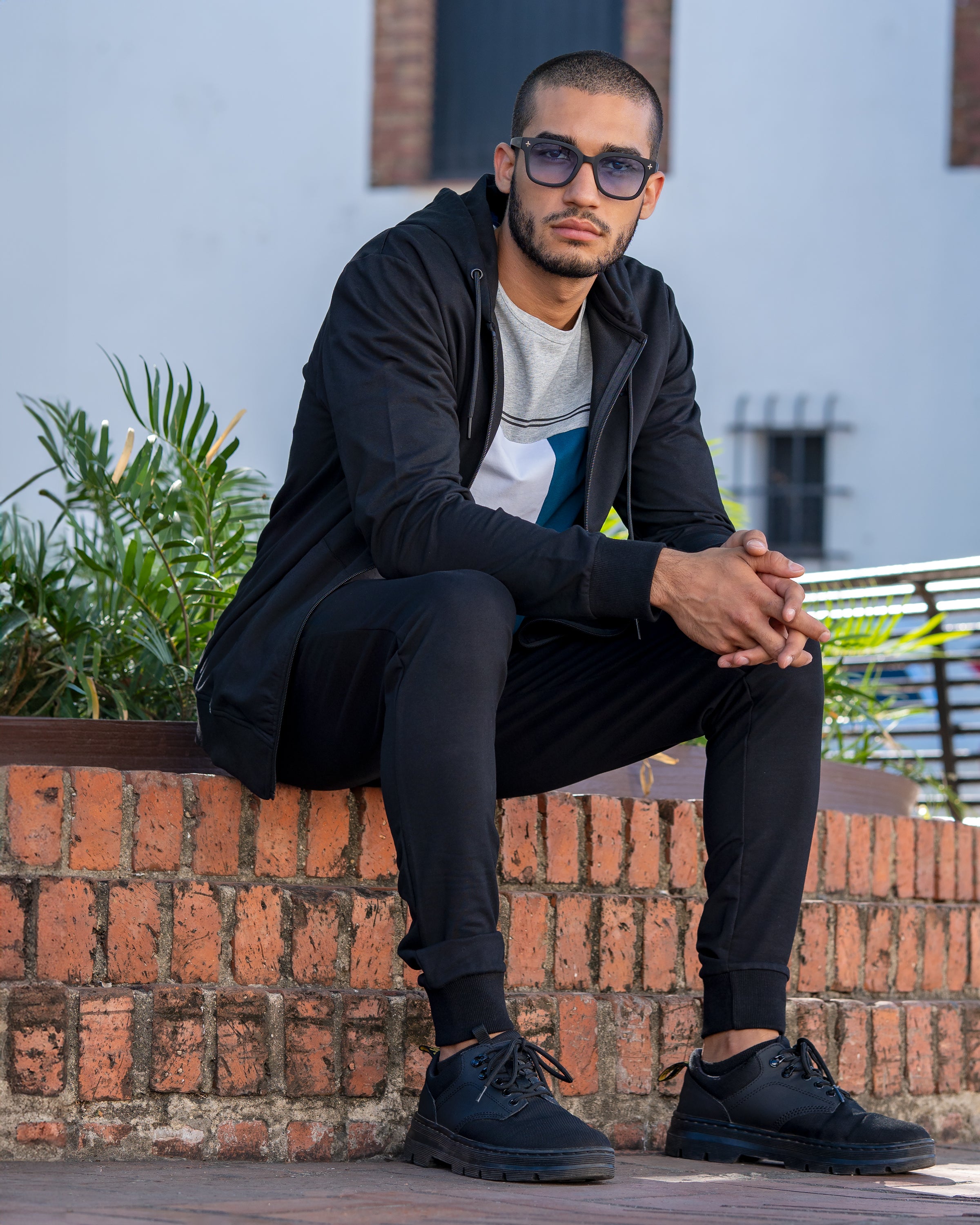 sweater-1492-manga-larga-liso-c-capucha-p-caballe