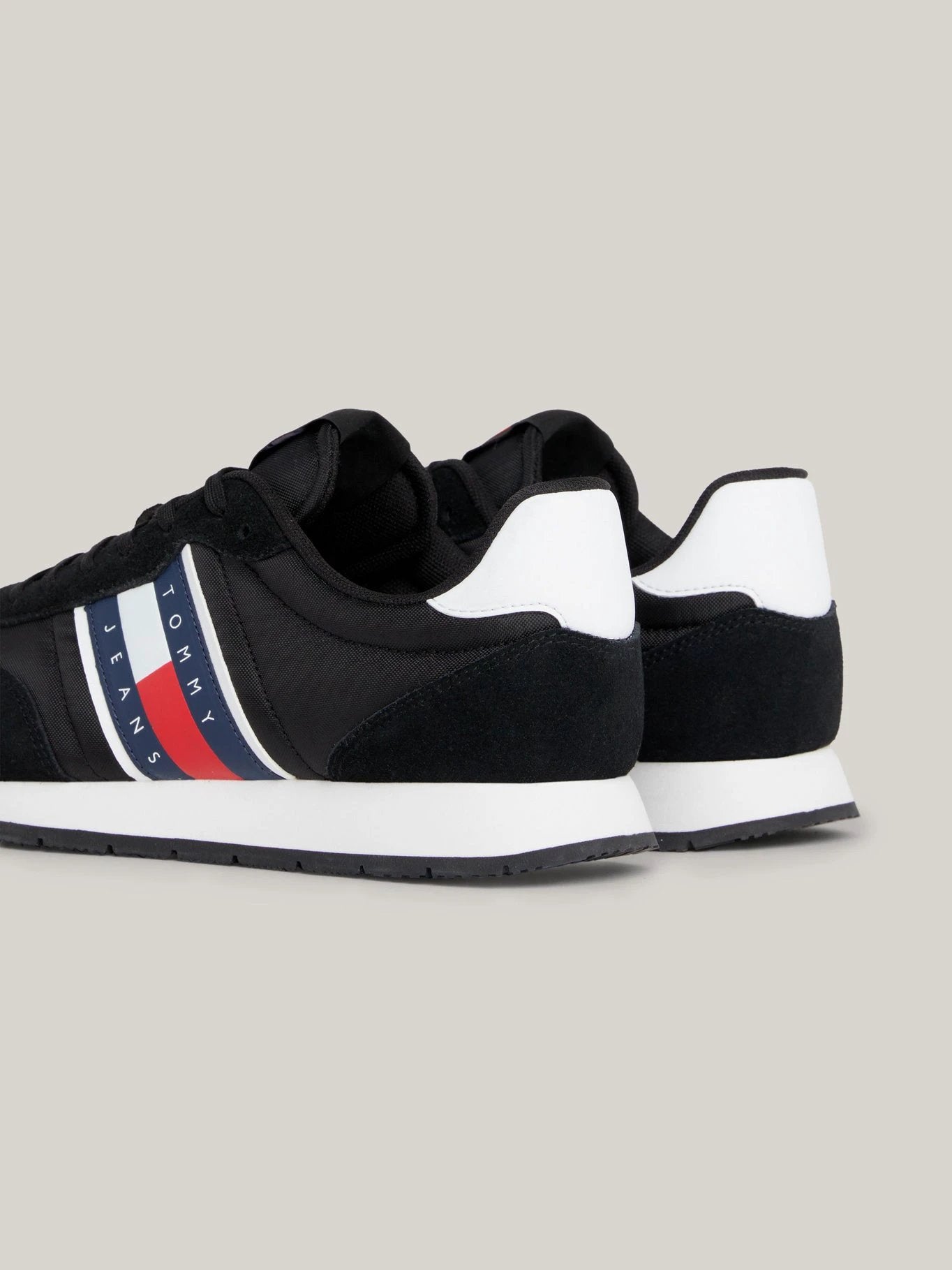 Tenis Tommy Hilfiger Para Caballeros by Tommy Hilfiger