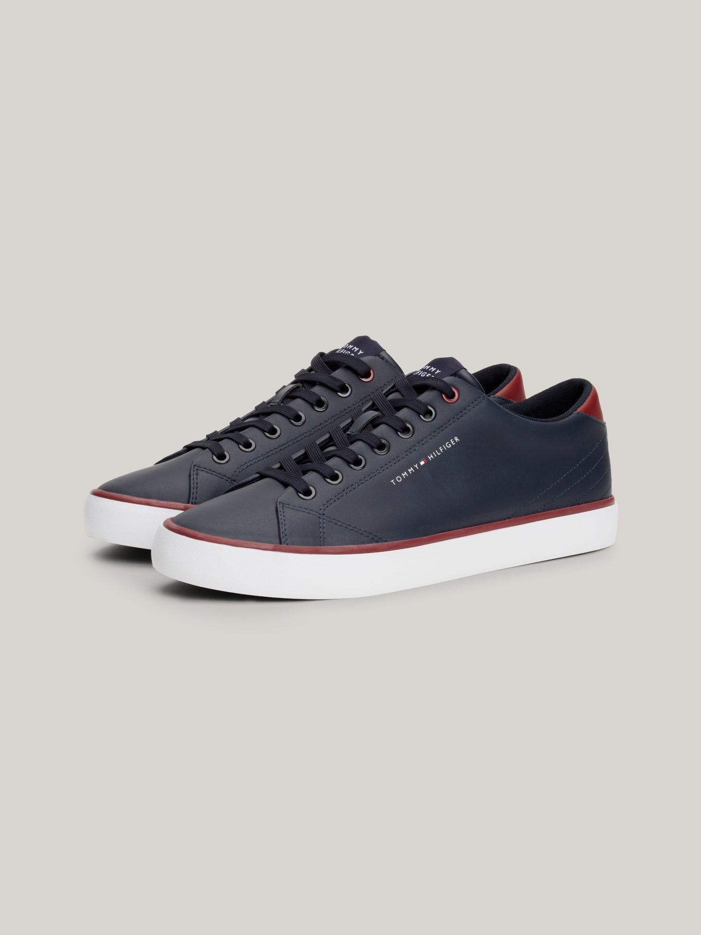 Tenis Tommy Hilfiger Para Caballeros by Tommy Hilfiger