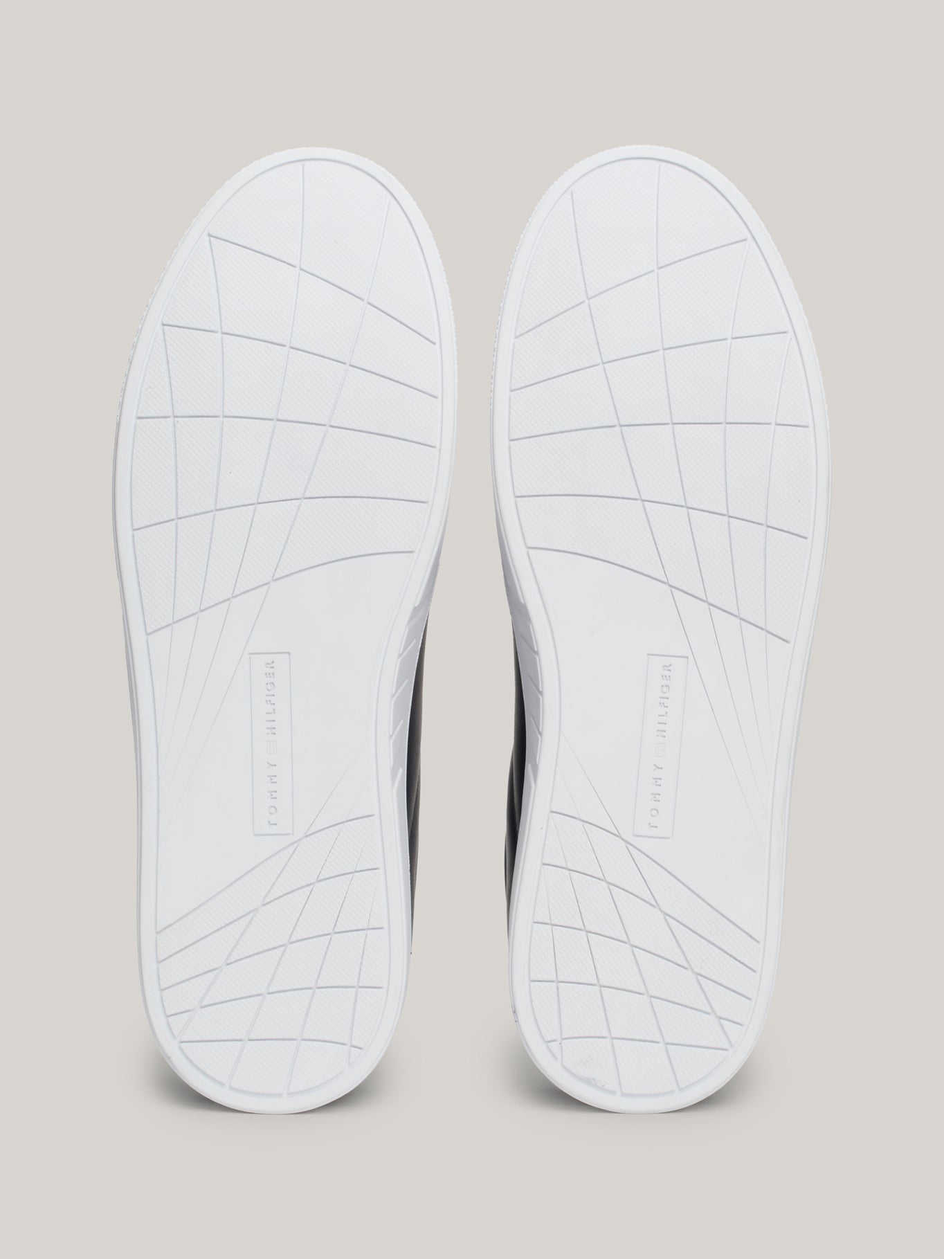 Tenis Tommy Hilfiger Para Caballeros by Tommy Hilfiger