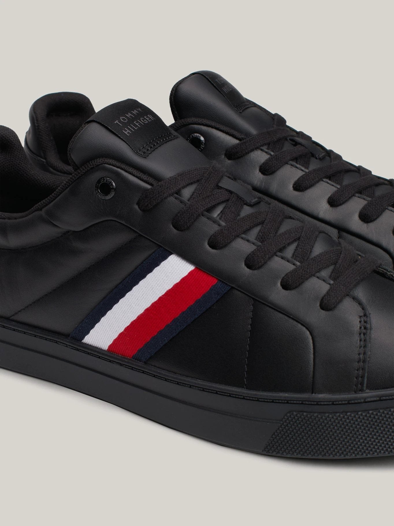 Tenis Tommy Hilfiger Para Caballeros by Tommy Hilfiger