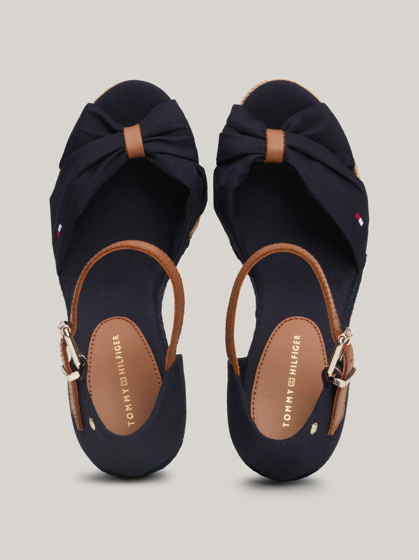Sandalias Tommy Hilfiger P/ Damas by Tommy Hilfiger