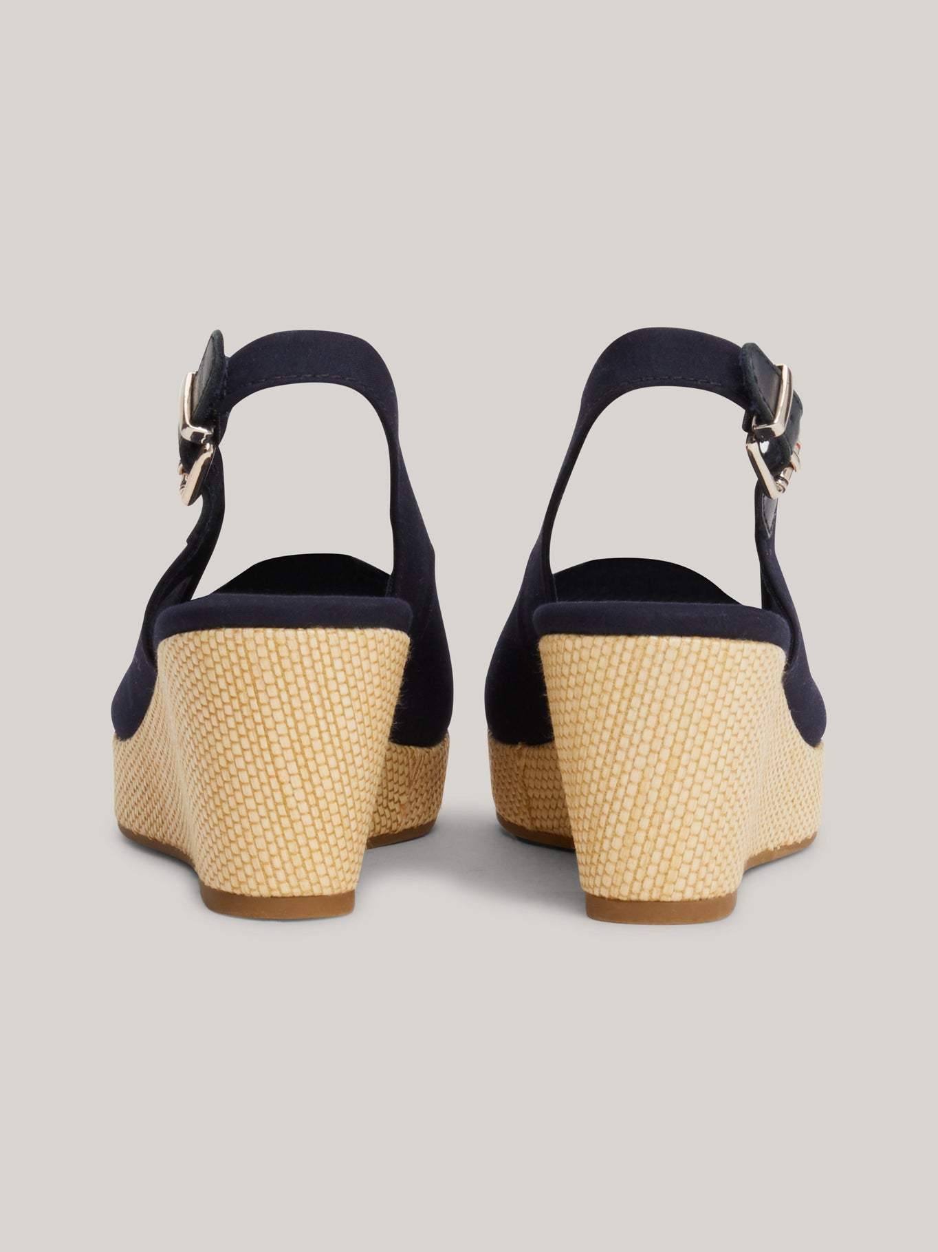 Sandalias Tommy Hilfiger P/ Damas by Tommy Hilfiger