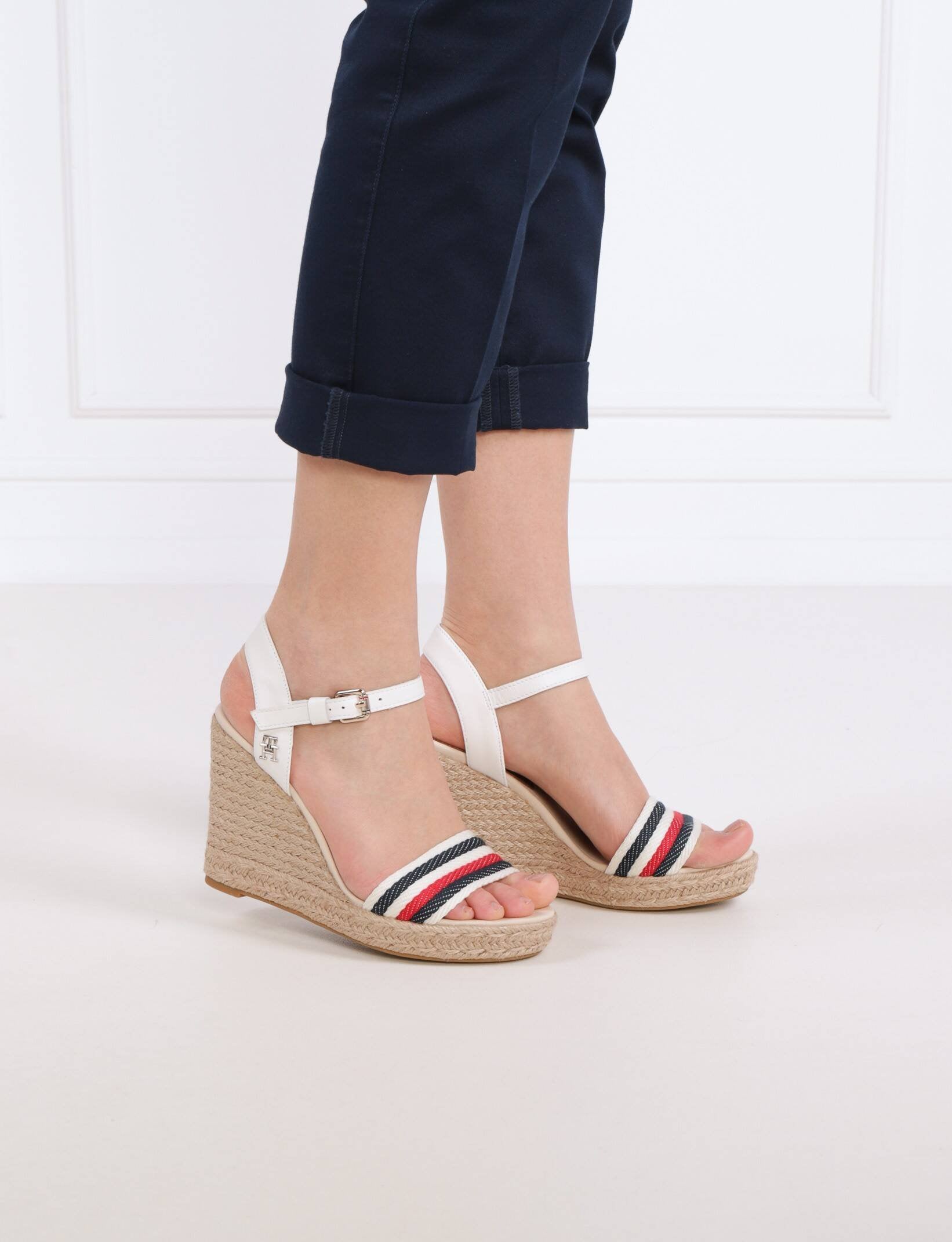 Sandalias Tommy Hilfiger Para Damas by Tommy Hilfiger