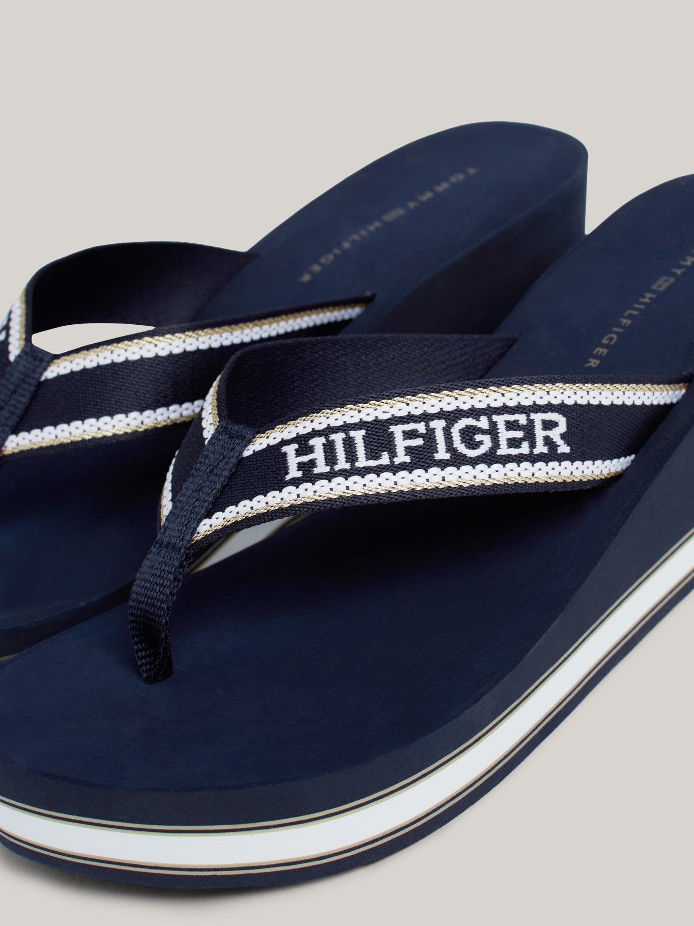 Sandalias Tommy Hilfiger P/ Damas by Tommy Hilfiger