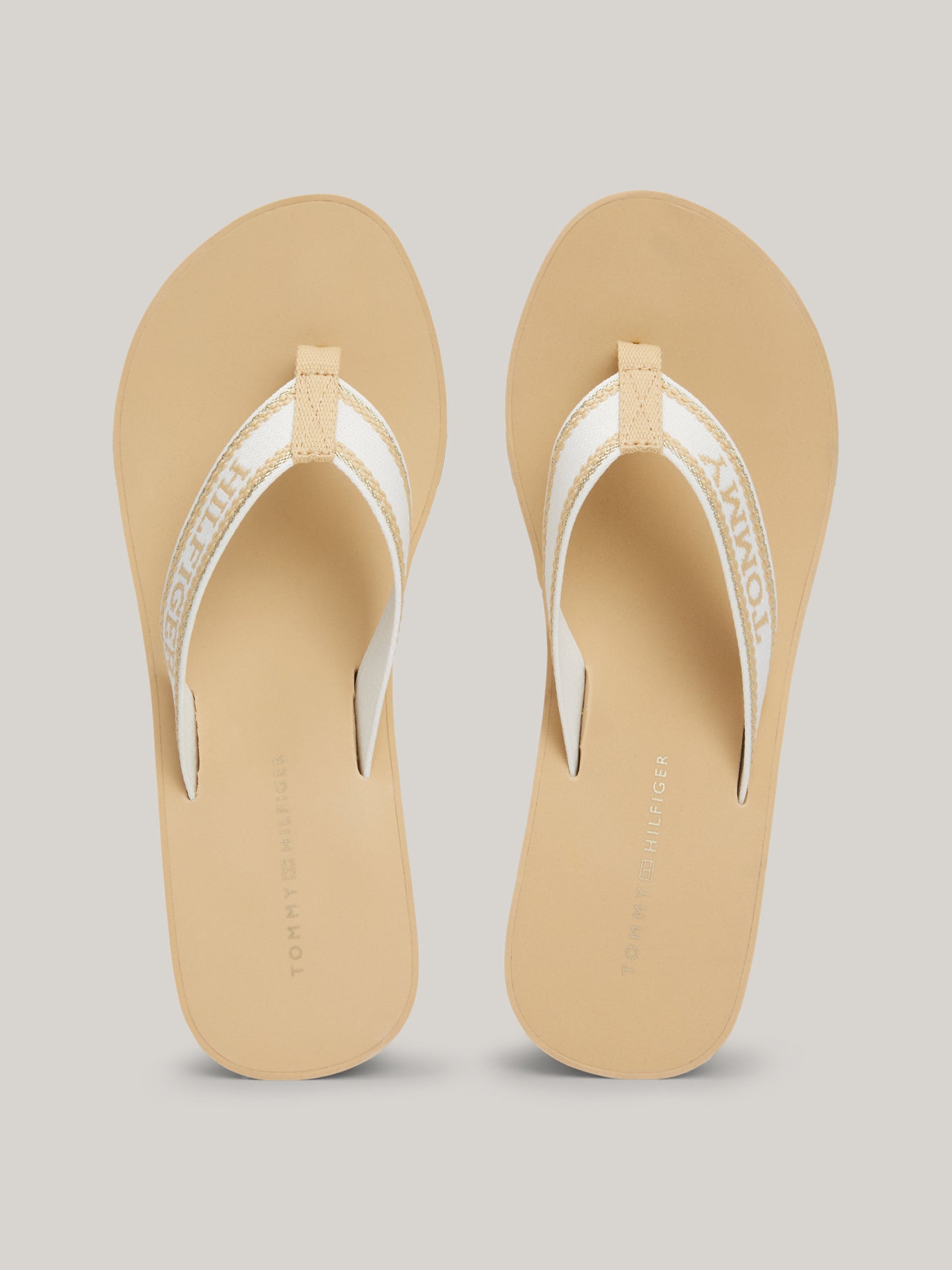 Sandalias Tommy Hilfiger P/ Damas by Tommy Hilfiger
