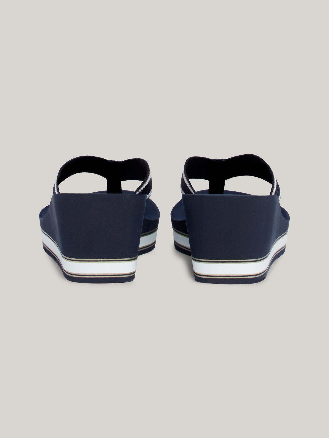 Sandalias Tommy Hilfiger P/ Damas by Tommy Hilfiger