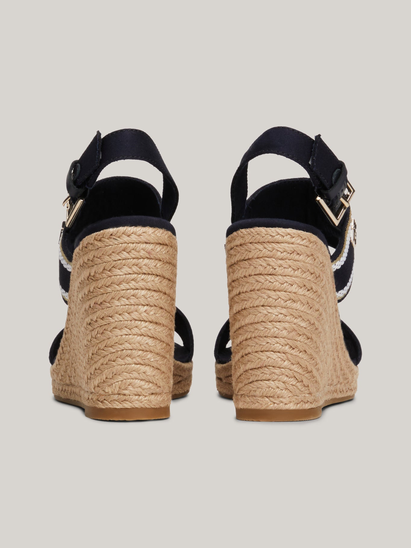 Sandalias Tommy Hilfiger P/ Damas by Tommy Hilfiger