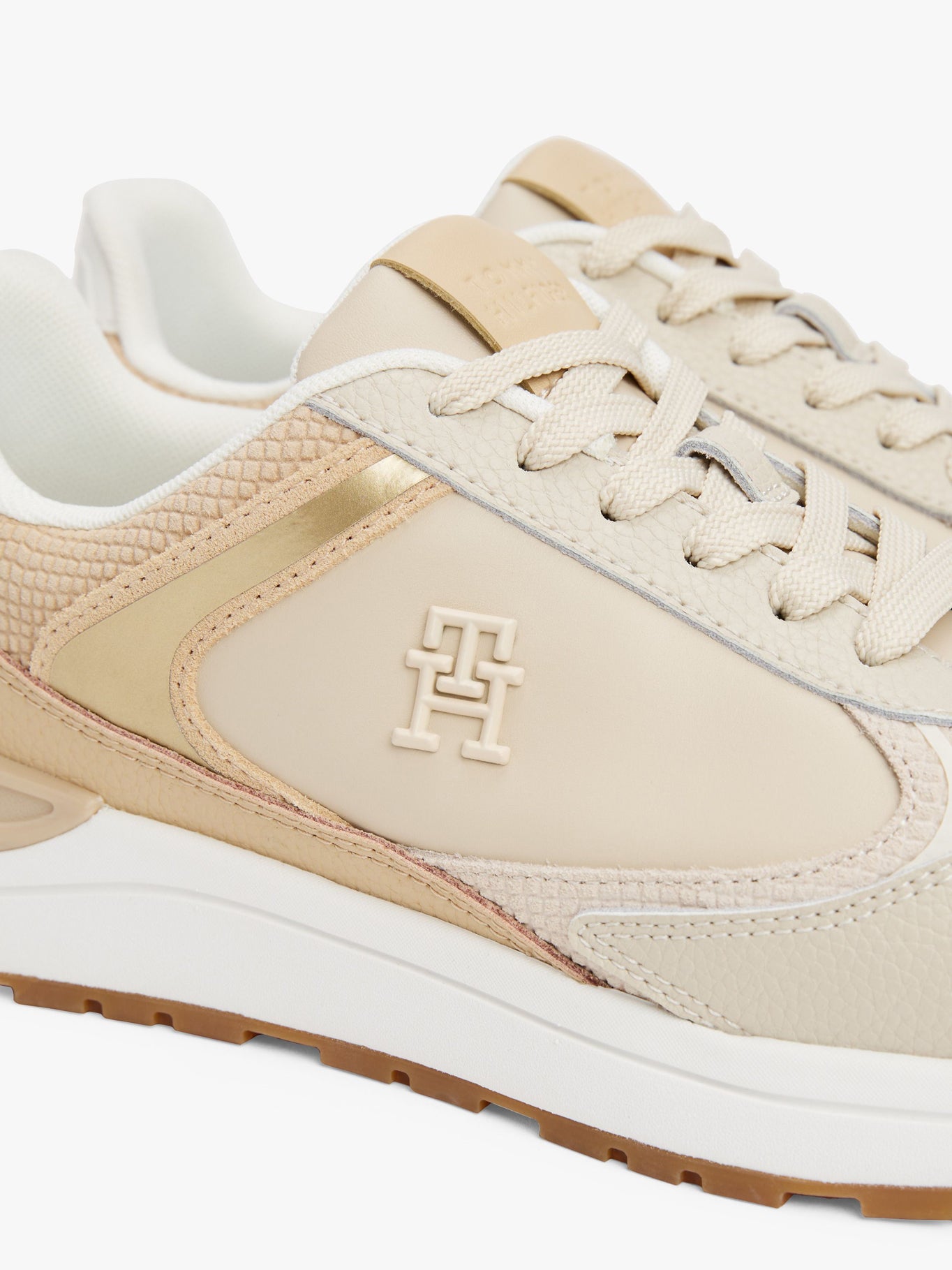 Tenis Tommy Hilfiger Para Damas by Tommy Hilfiger