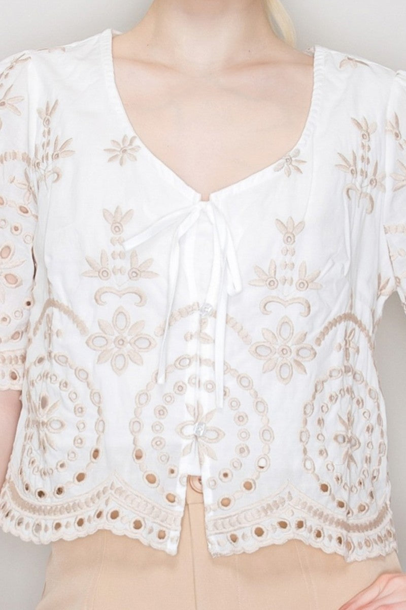 Blusa Haute Monde Mangas Cortas Bordada para Damas