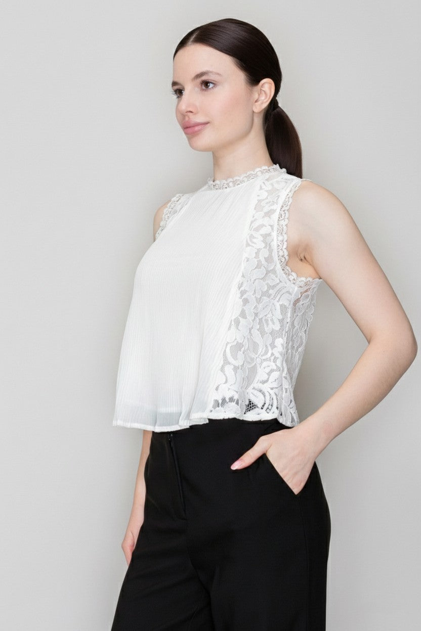 Blusa Haute Monde Mangas Cortas Estampado Encaje para Damas