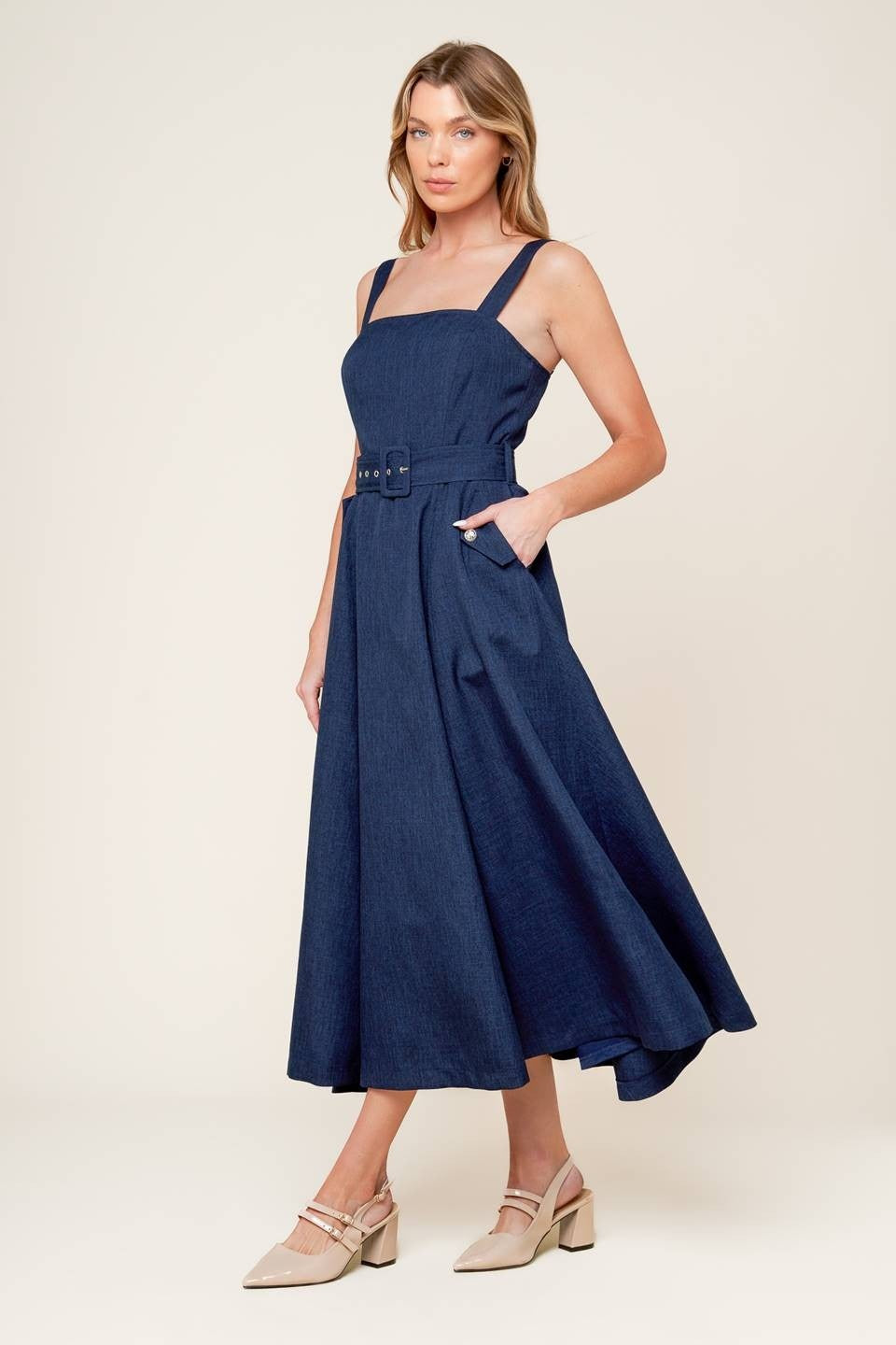 Vestido Flying Tomato sin Mangas Liso para Damas – vista 4