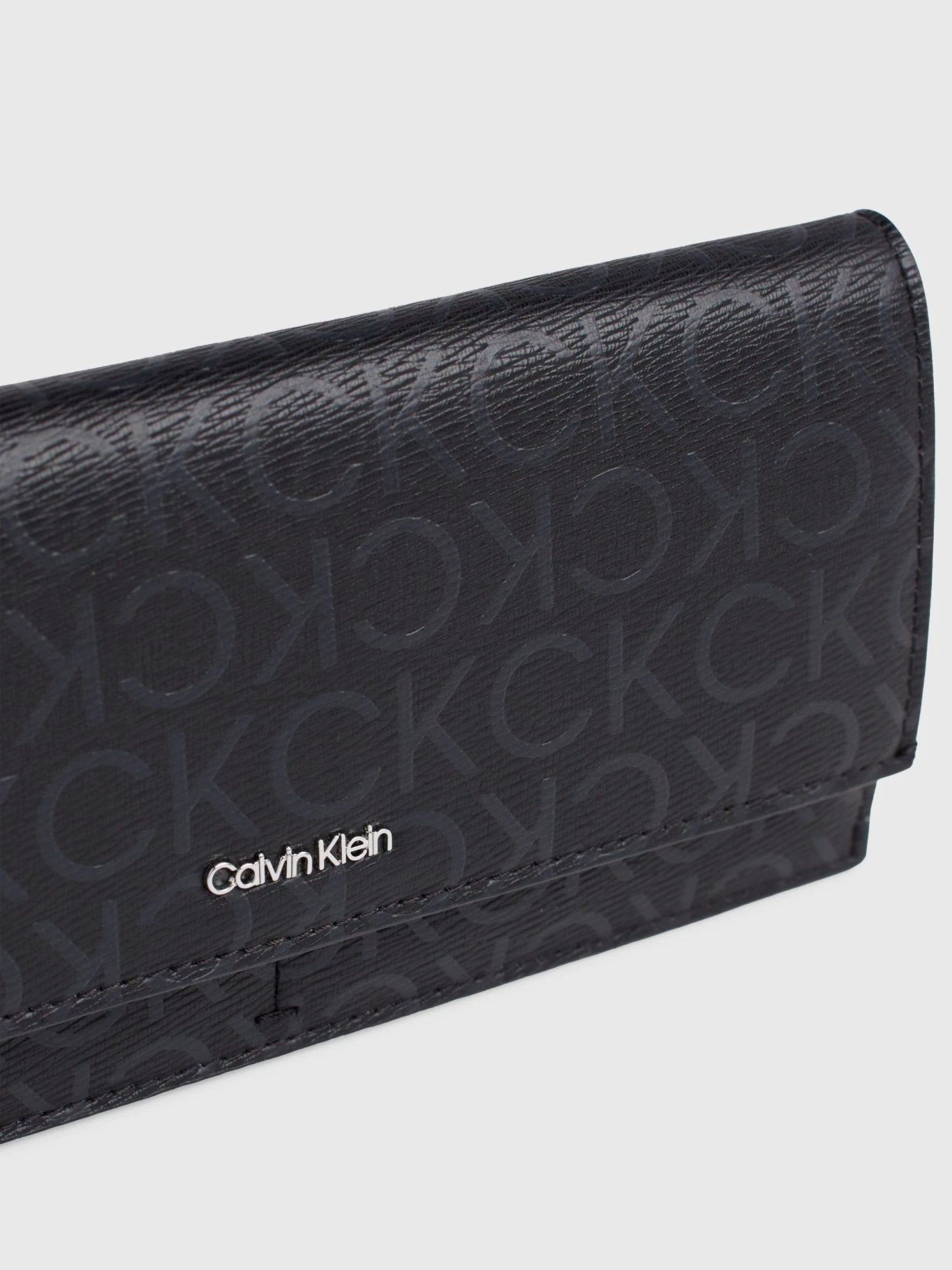 Monedero Calvin Klein Para Damas by Calvin Klein