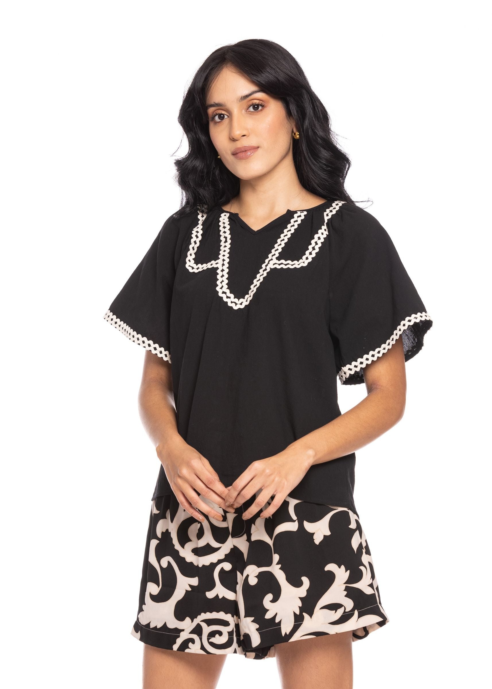 Blusa Essencia Mangas Cortas Liso Encaje para Damas