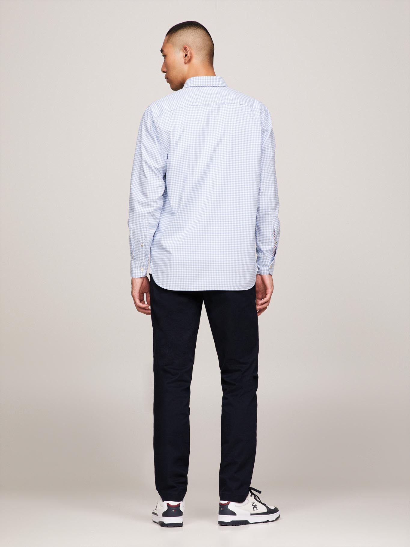 Camisa Tommy Hilfiger Mangas Largas Cuadros P/ Caballeros MW0MW33763 by Tommy Hilfiger