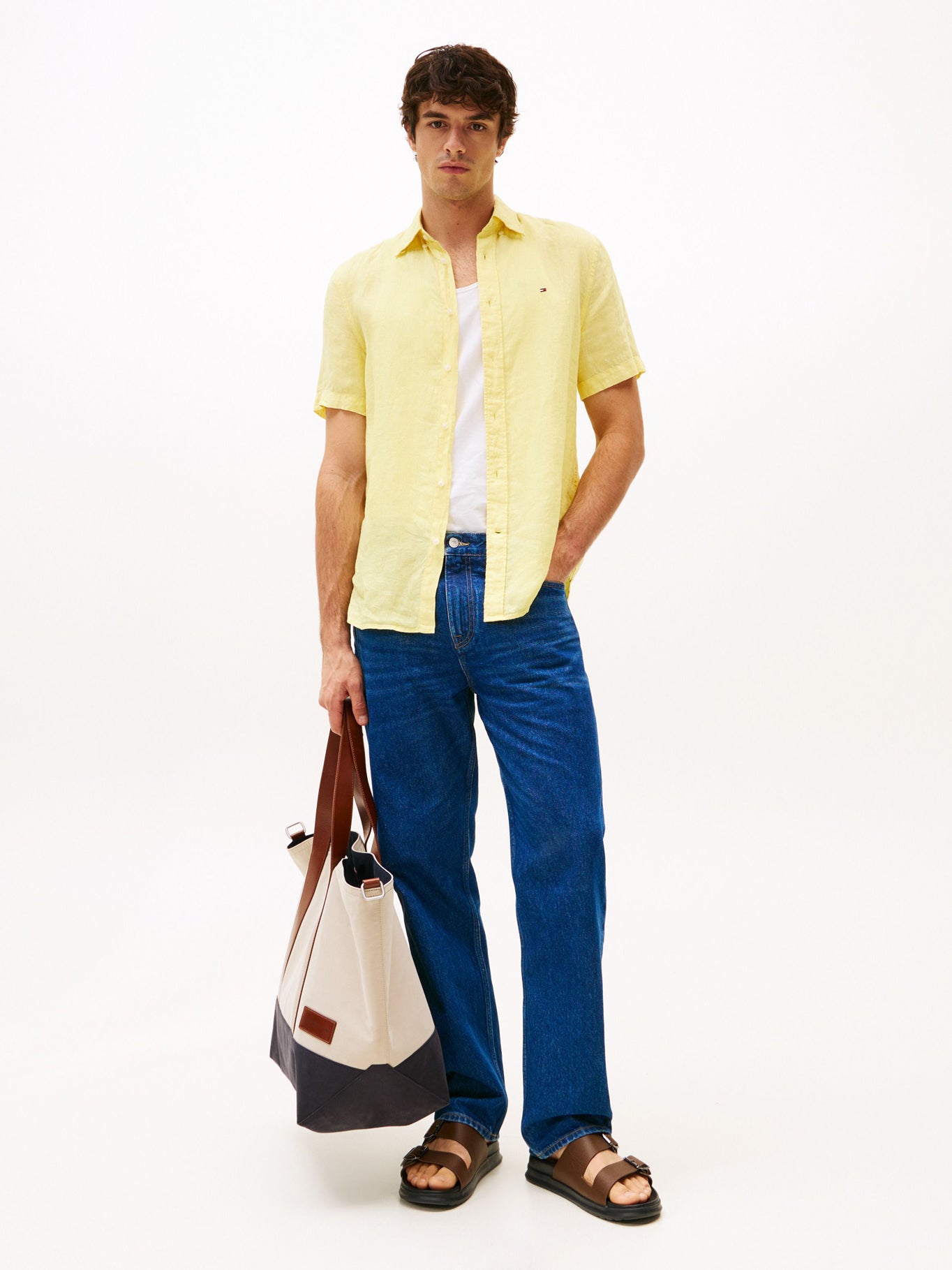 Camisa Tommy Hilfiger Mangas Cortas Lisa Para Caballeros by Tommy Hilfiger