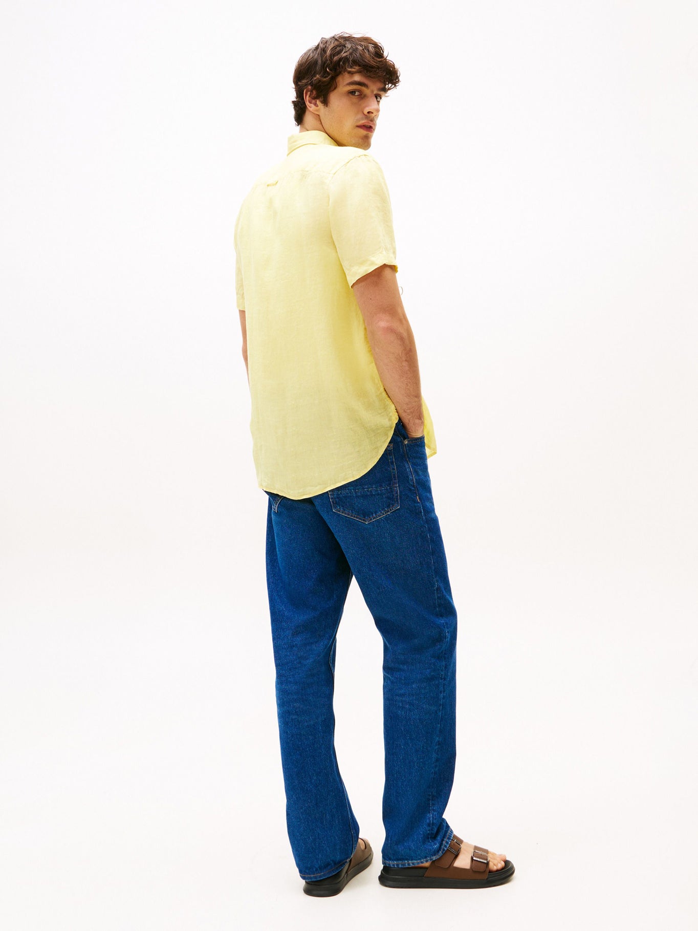 Camisa Tommy Hilfiger Mangas Cortas Lisa Para Caballeros by Tommy Hilfiger