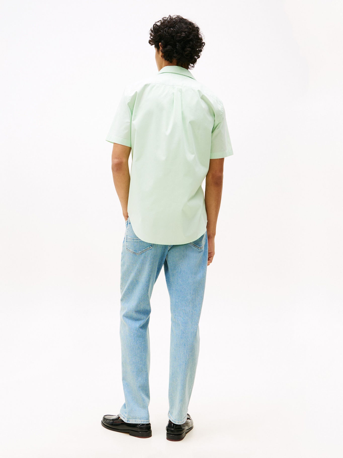 Camisa Tommy Hilfiger Mangas Cortas Lisa Para Caballeros by Tommy Hilfiger