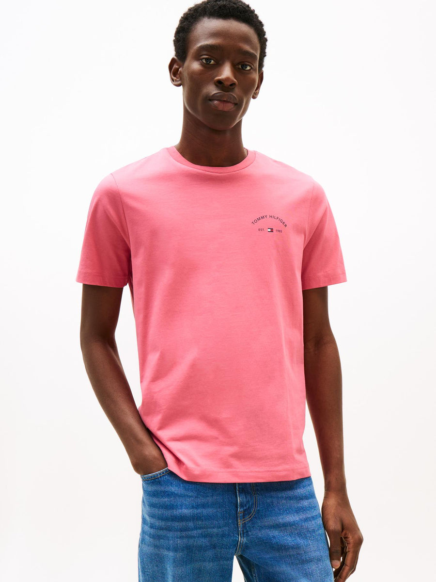 Camiseta Tommy Hilfiger Mangas Cortas Estampado para Caballeros – VINTAGE ROSY WHITE