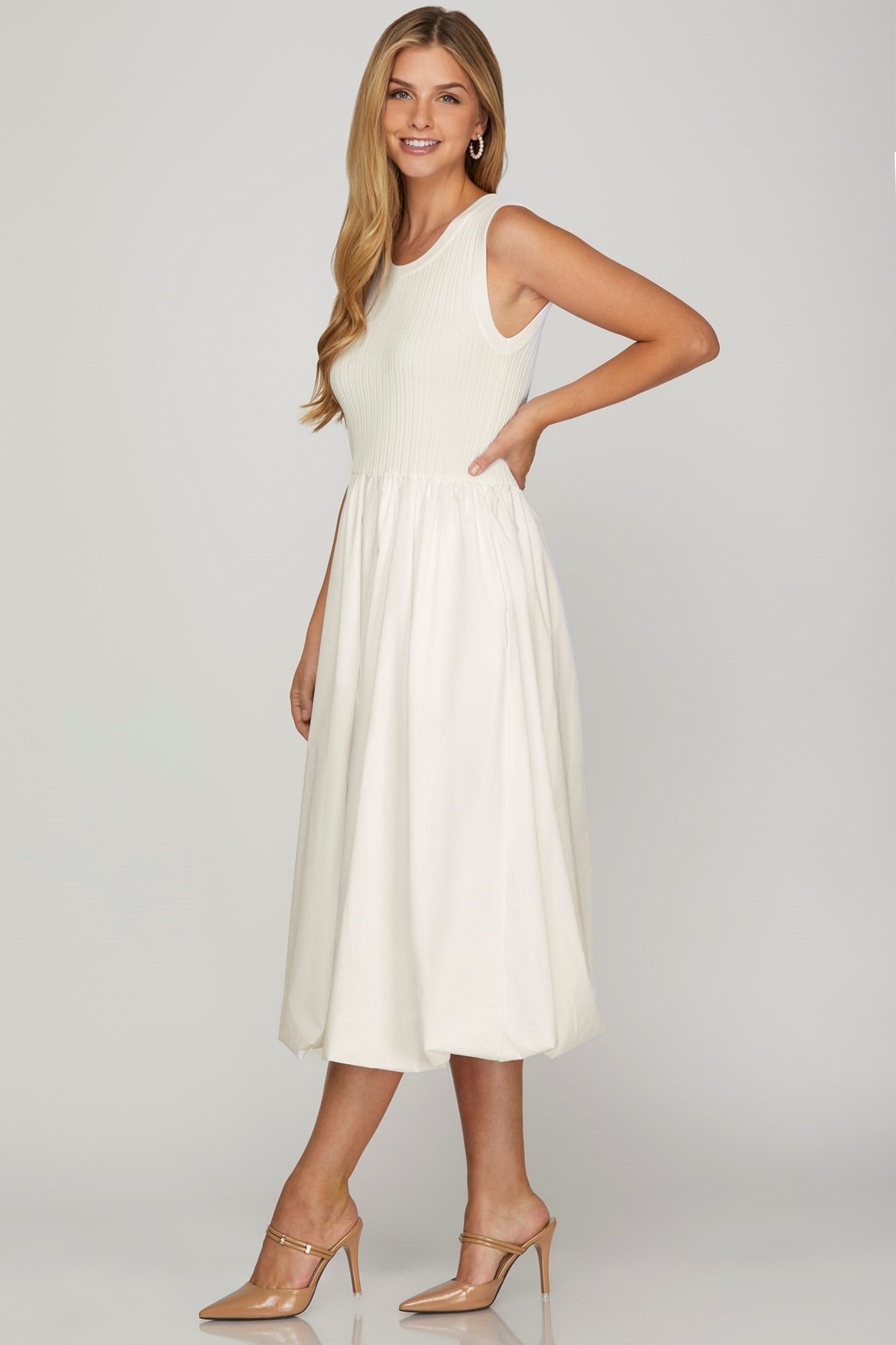 Vestido She + Sky sin Mangas Liso para Damas – vista 4