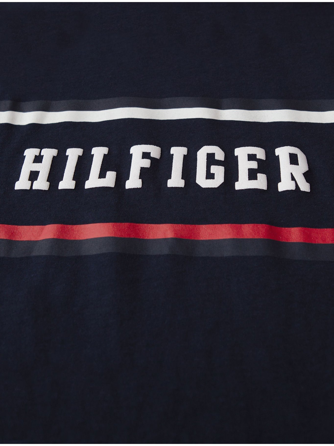 Camiseta Tommy Hilfiger Mangas Largas Estampada P/ Niños by Tommy Hilfiger