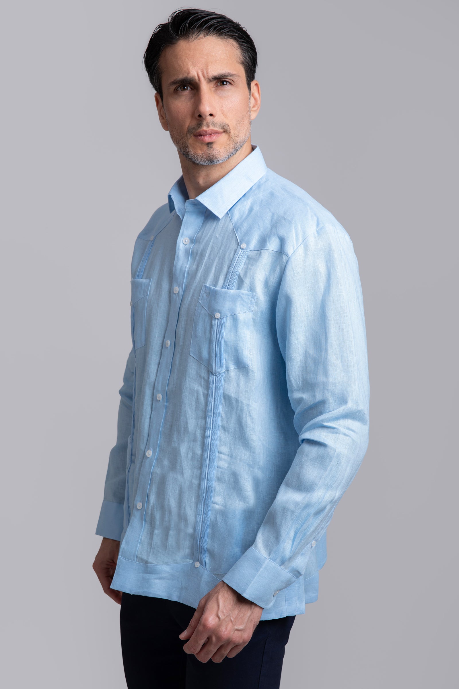 Chacabana Oscar de la Renta Mangas Largas Lisa 2 Bolsillo P/ Caballeros by Oscar De La Renta