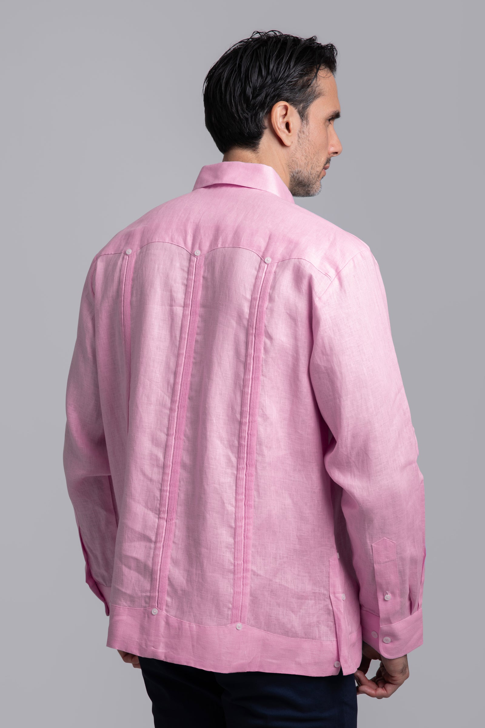 Chacabana Oscar de la Renta Mangas Largas Lisa 2 Bolsillo P/ Caballeros by Oscar De La Renta